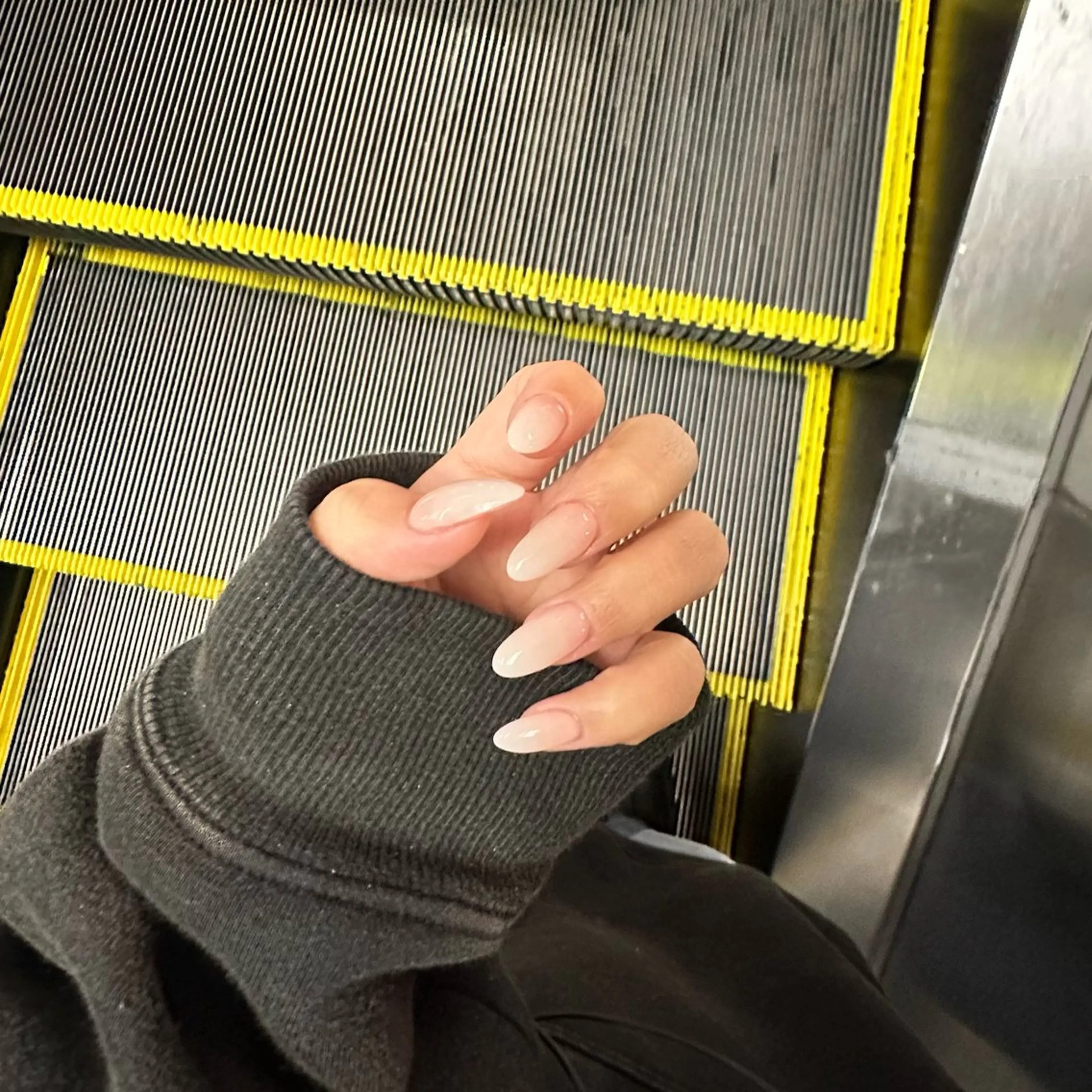 ネイル enju 新大阪店所属・阿部 朱莉のネイルデザイン