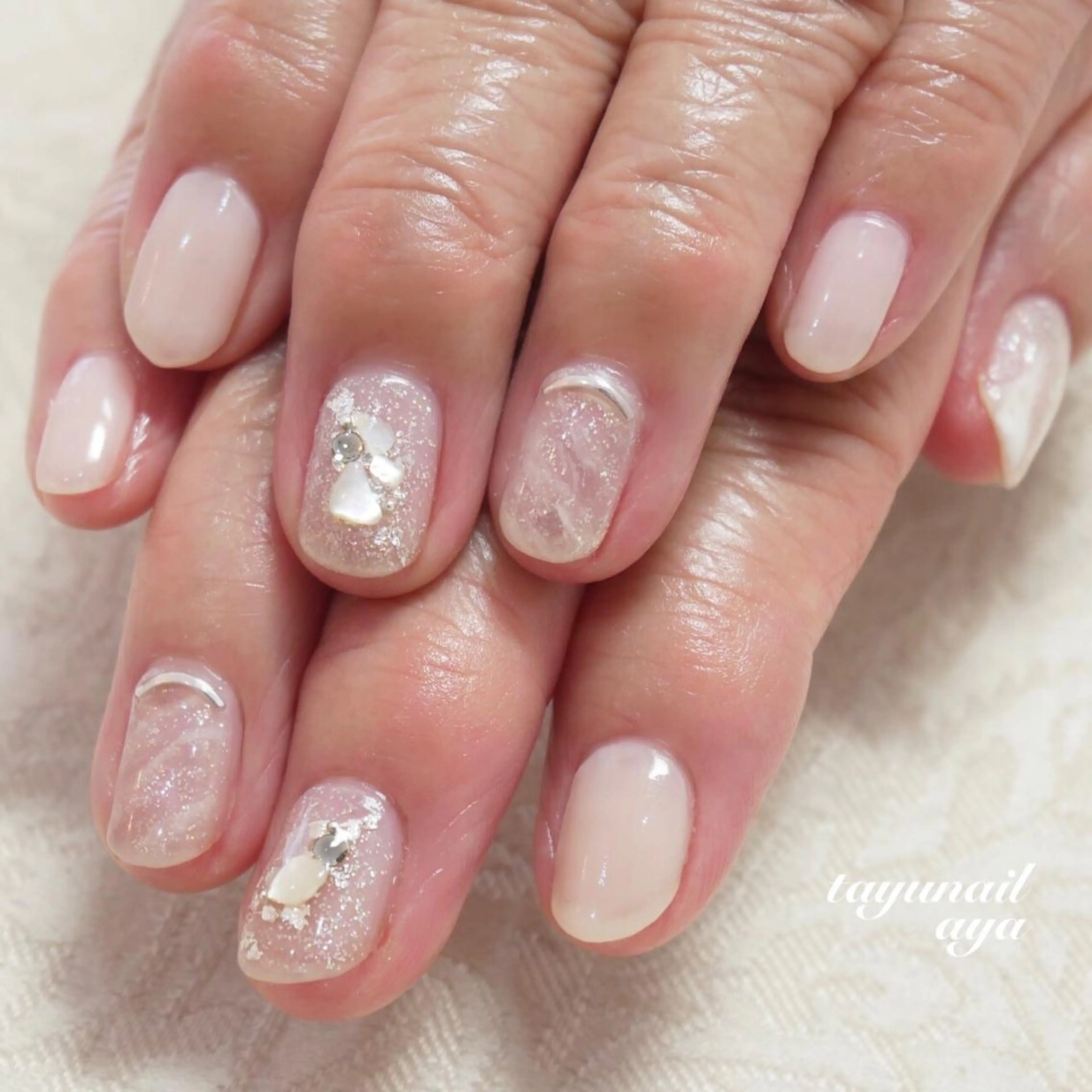 ネイル アートネイル ブルー ジェルネイル ラメ(グリッター) パラジェル ネイルサロン・ネイルスクール　たゆnail所属・ネイルサロン 【たゆnail】のネイルデザイン