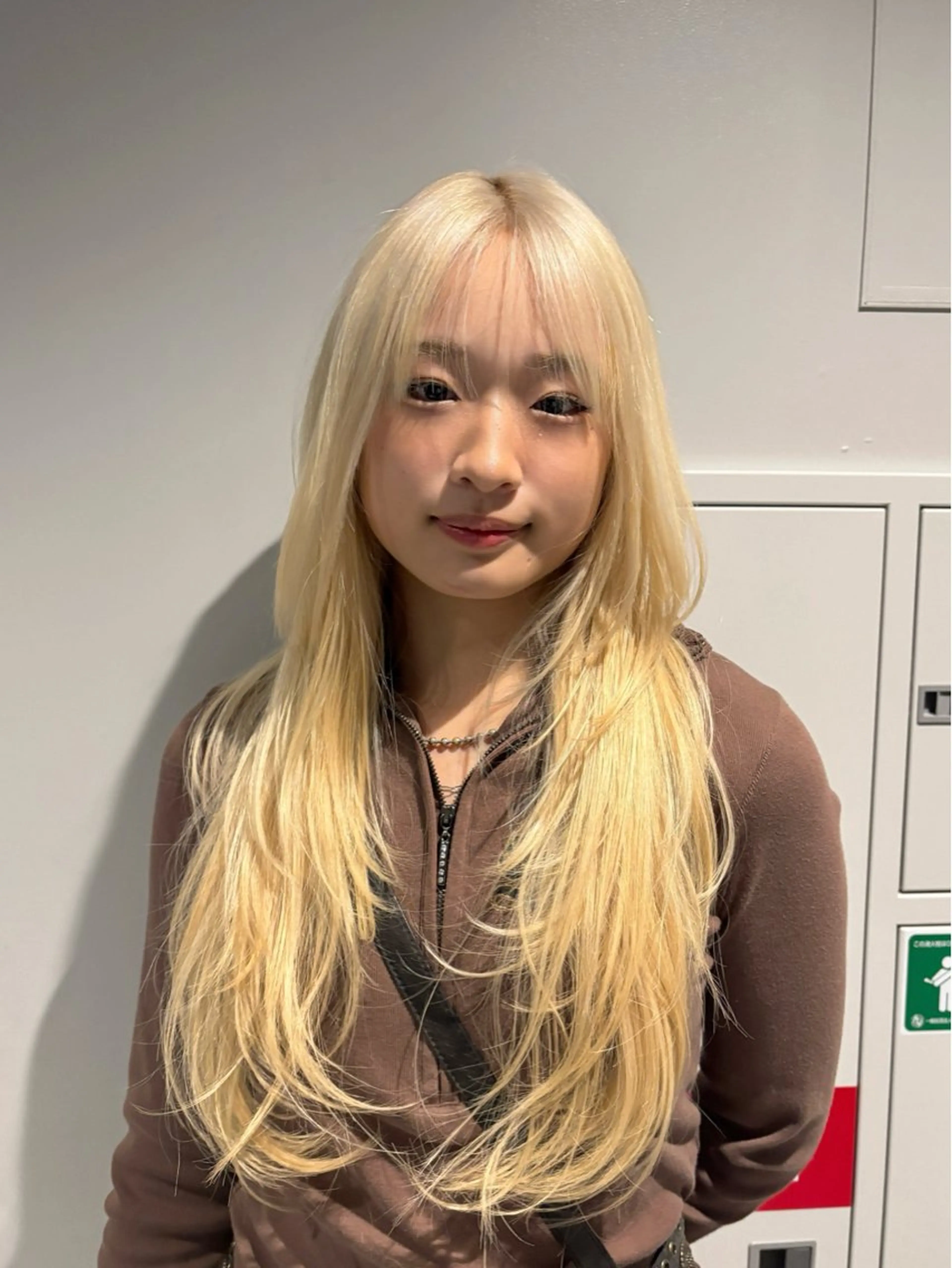 ロング レイヤーカット ユウリ YURIのヘアスタイル