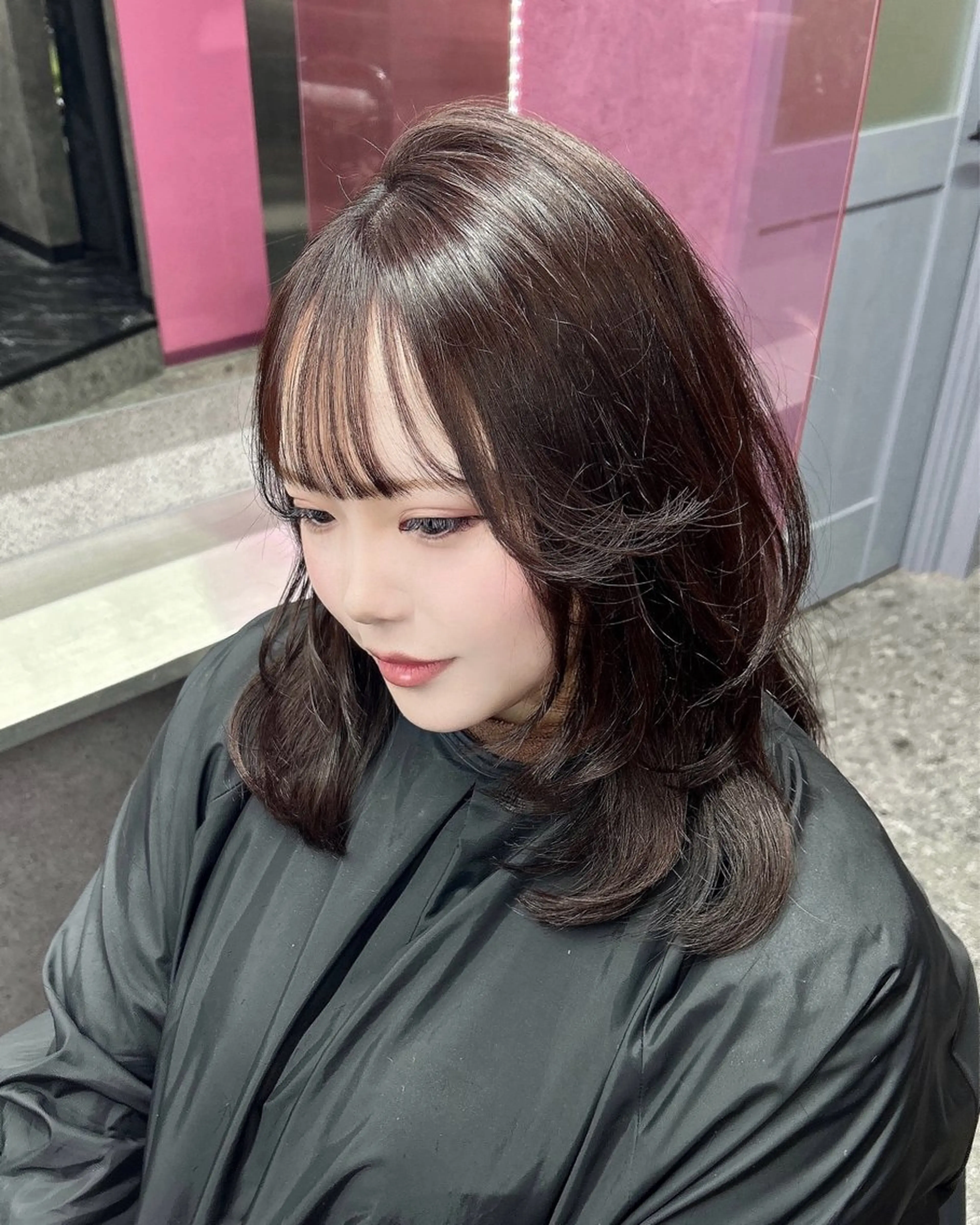 カラー グレージュ カット ヘアカラー LANDS所属・nanaka 🤍韓国ワンホンヘアのヘアスタイル