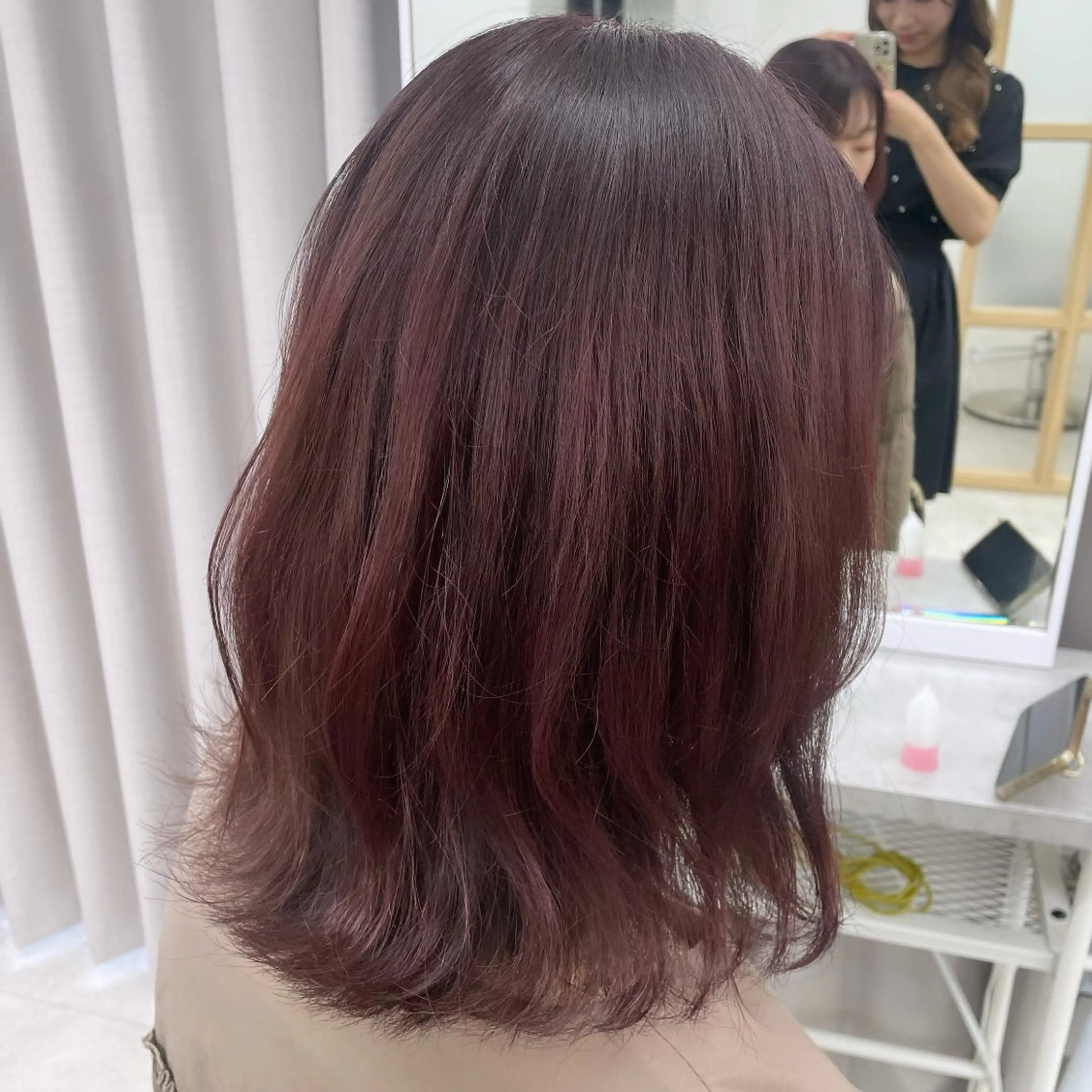 ミディアム カット ヘアカラー 顔まわり🎀ピンク 💖ゆうなのヘアスタイル