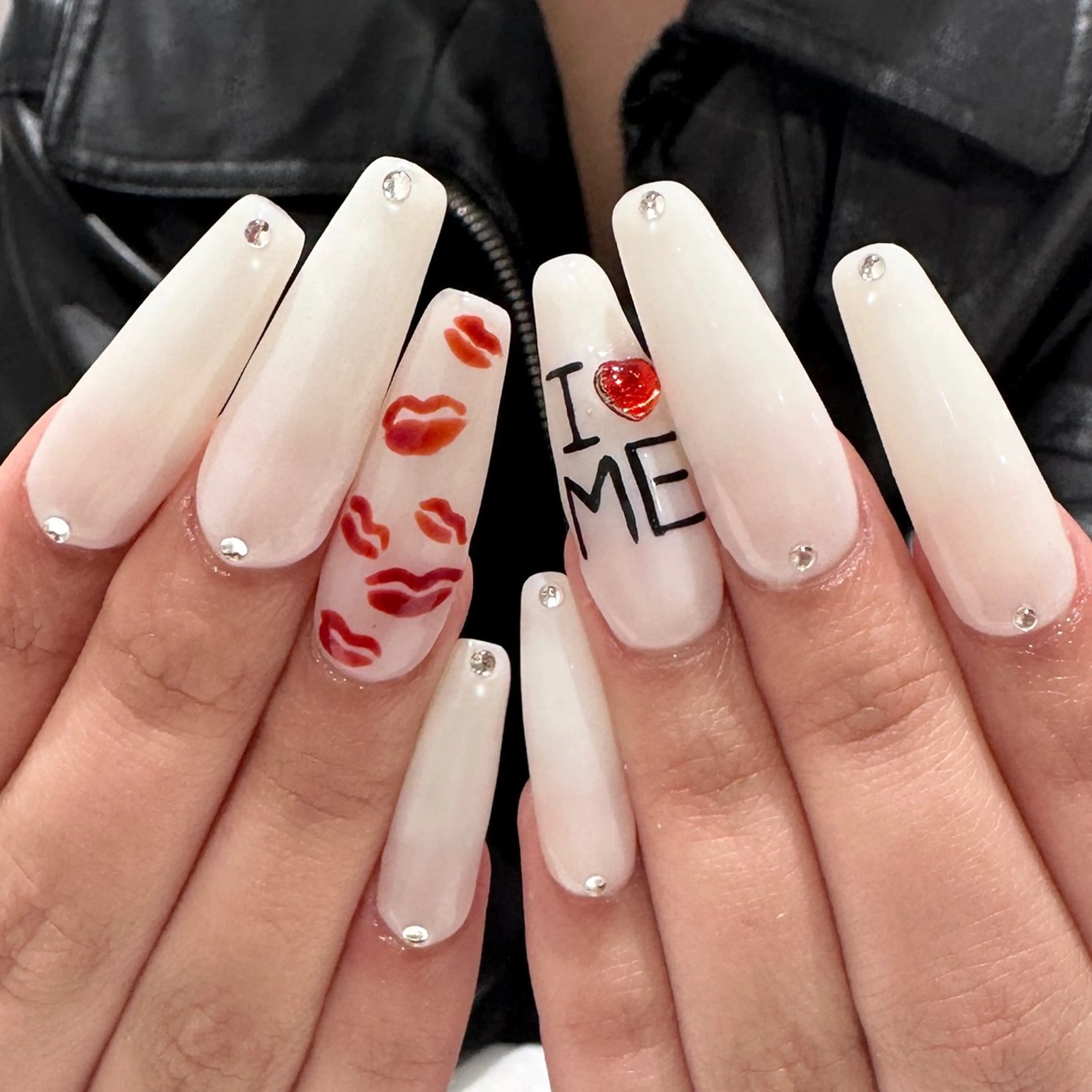 ネイル ハンドネイル 👽個性派ネイル🎀 komachiのヘアスタイル