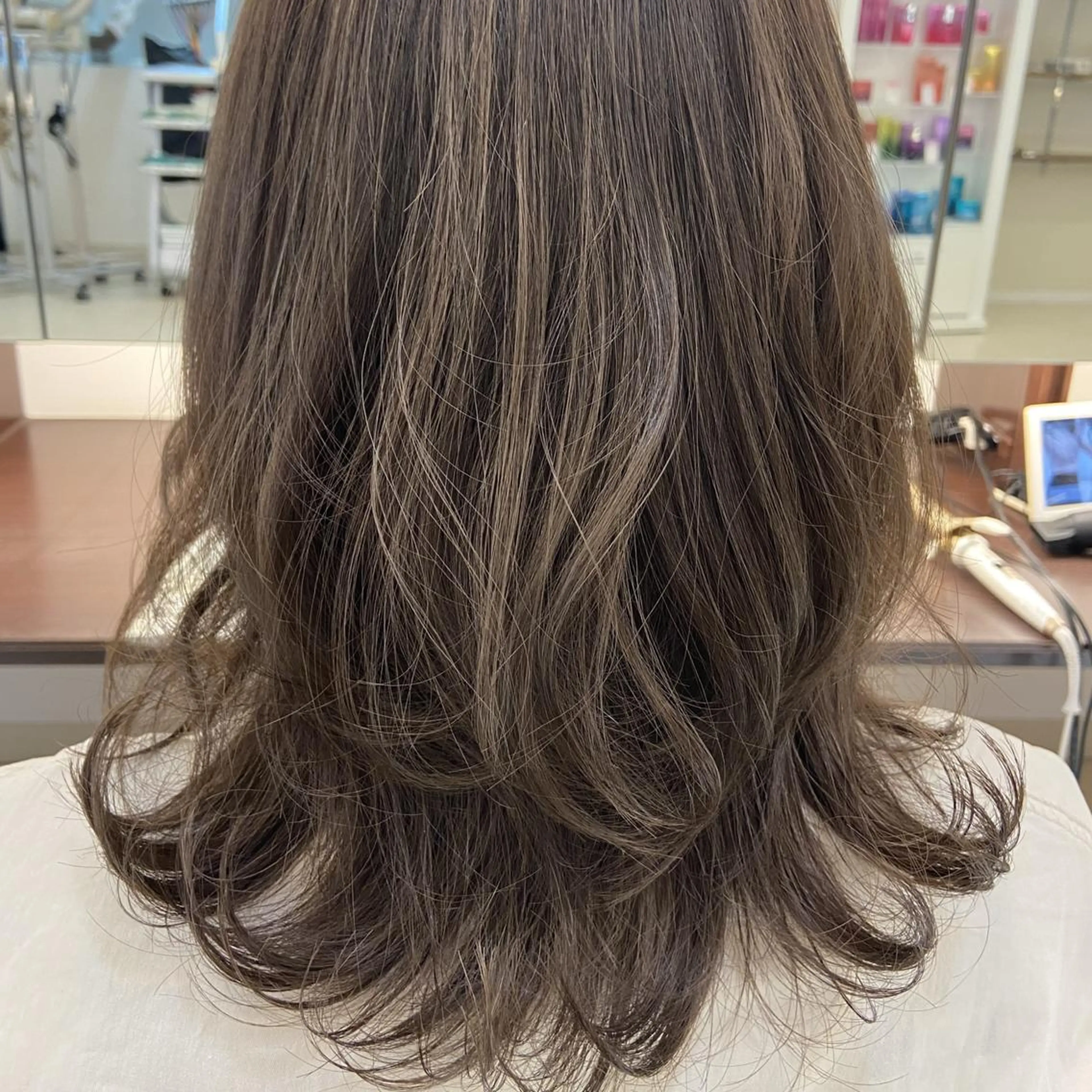 カラー セミロング VanCouncil 札幌本店のヘアスタイル