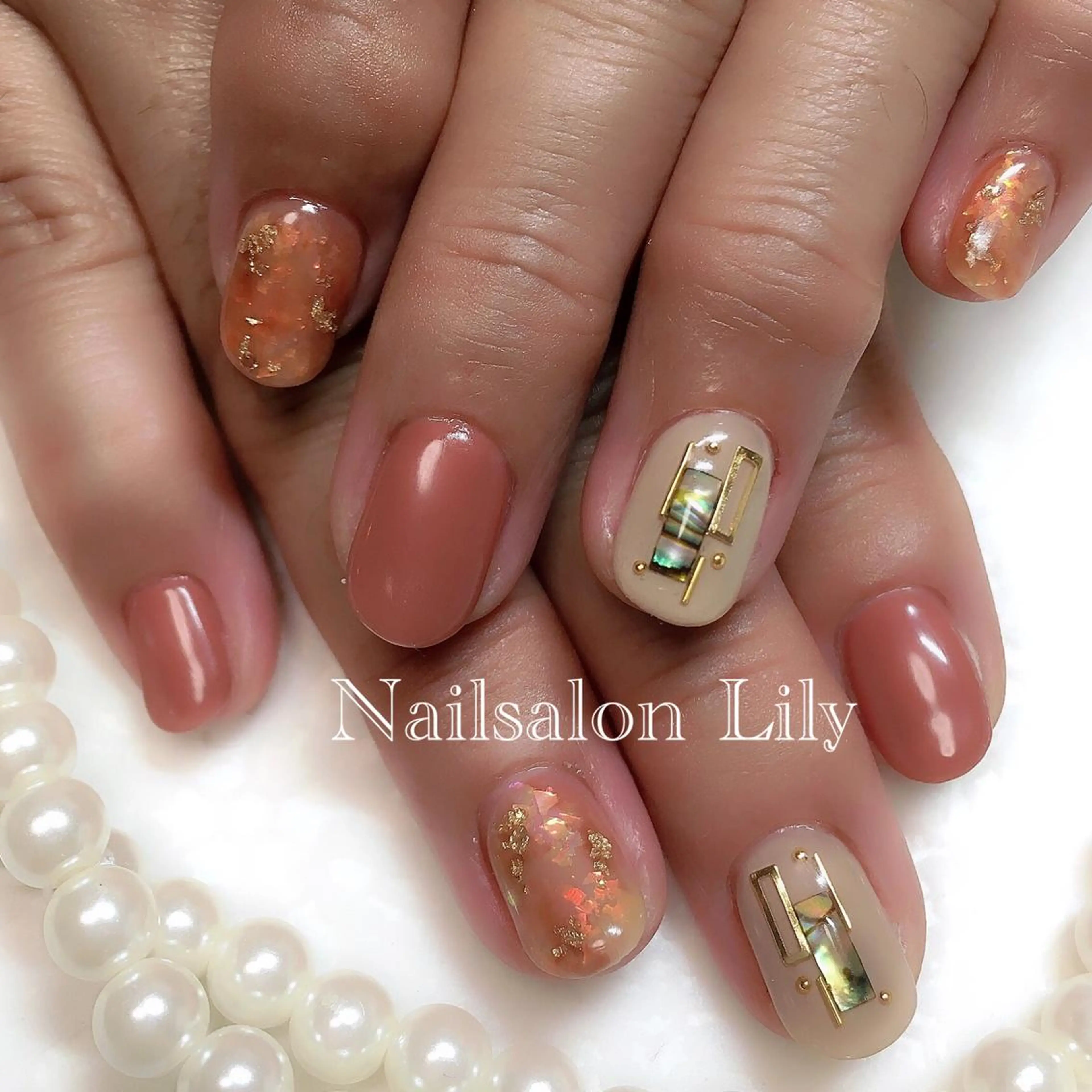 ネイル キラキラネイル Nailsalon Lilyのネイルデザイン