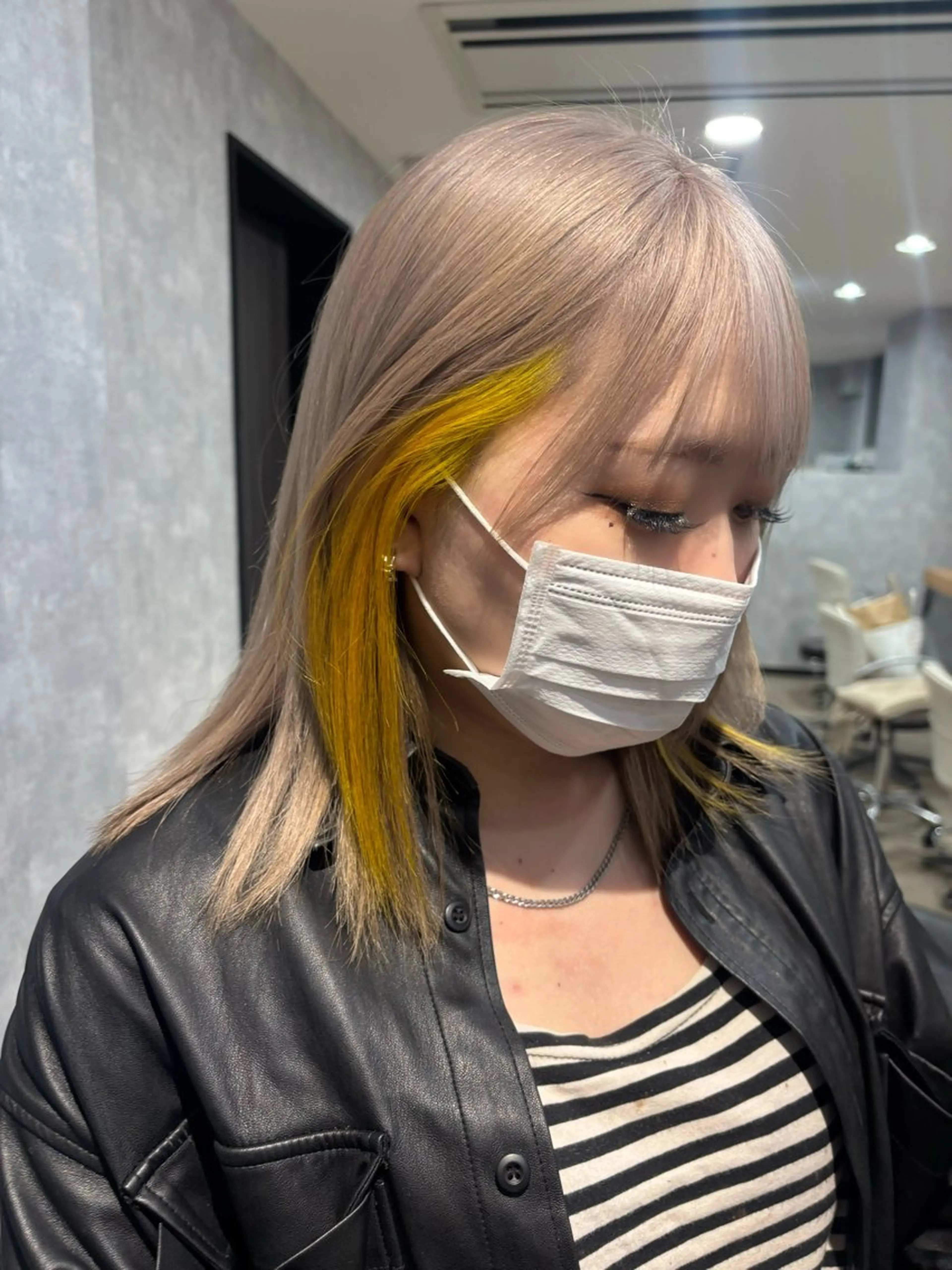 ミディアム カット ヘアカラー トリートメント 🌐NATSUMI 🌐【寒色カラー】のヘアスタイル