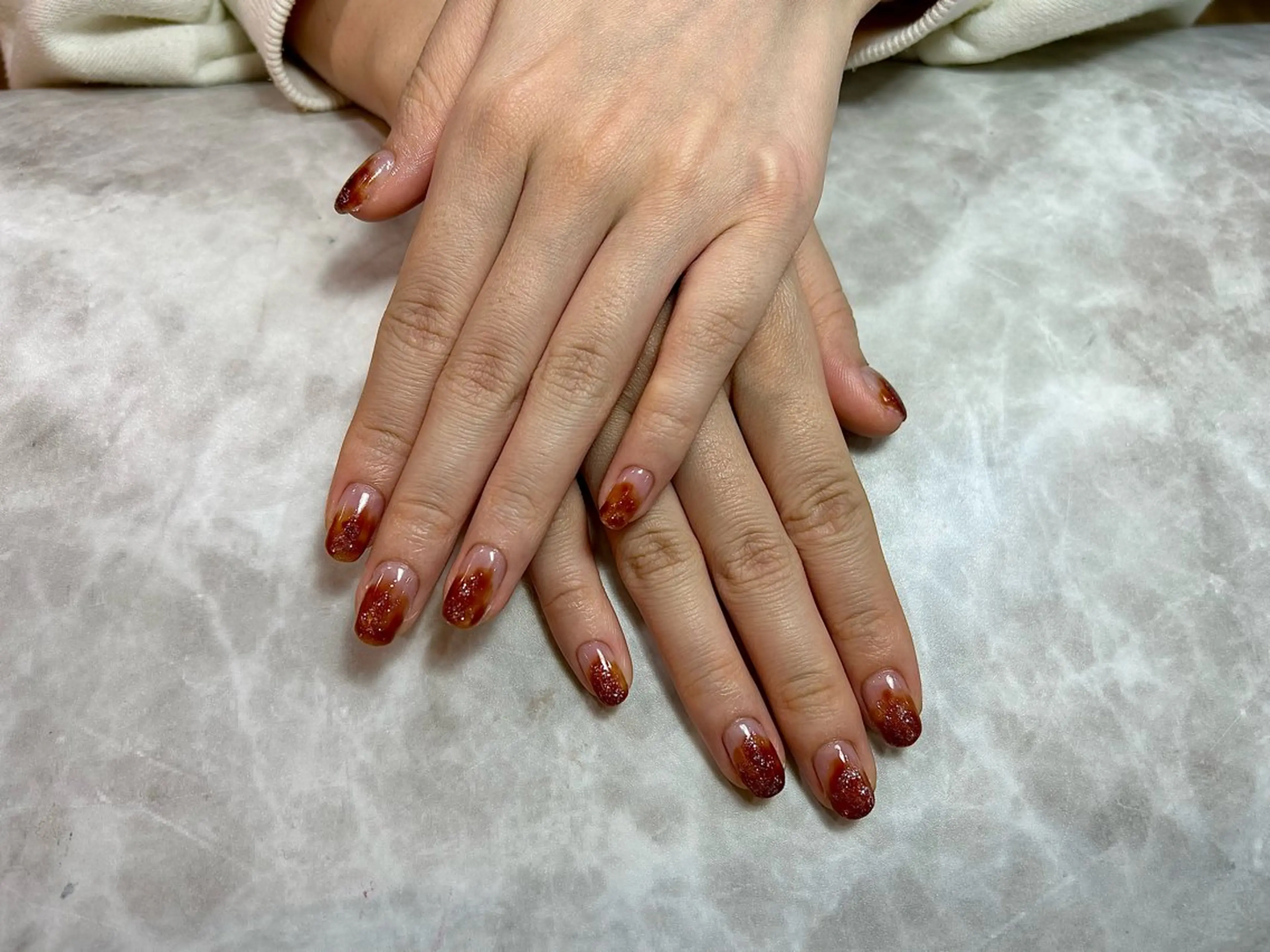 ネイル べっ甲ネイル H. Hinaのネイルデザイン