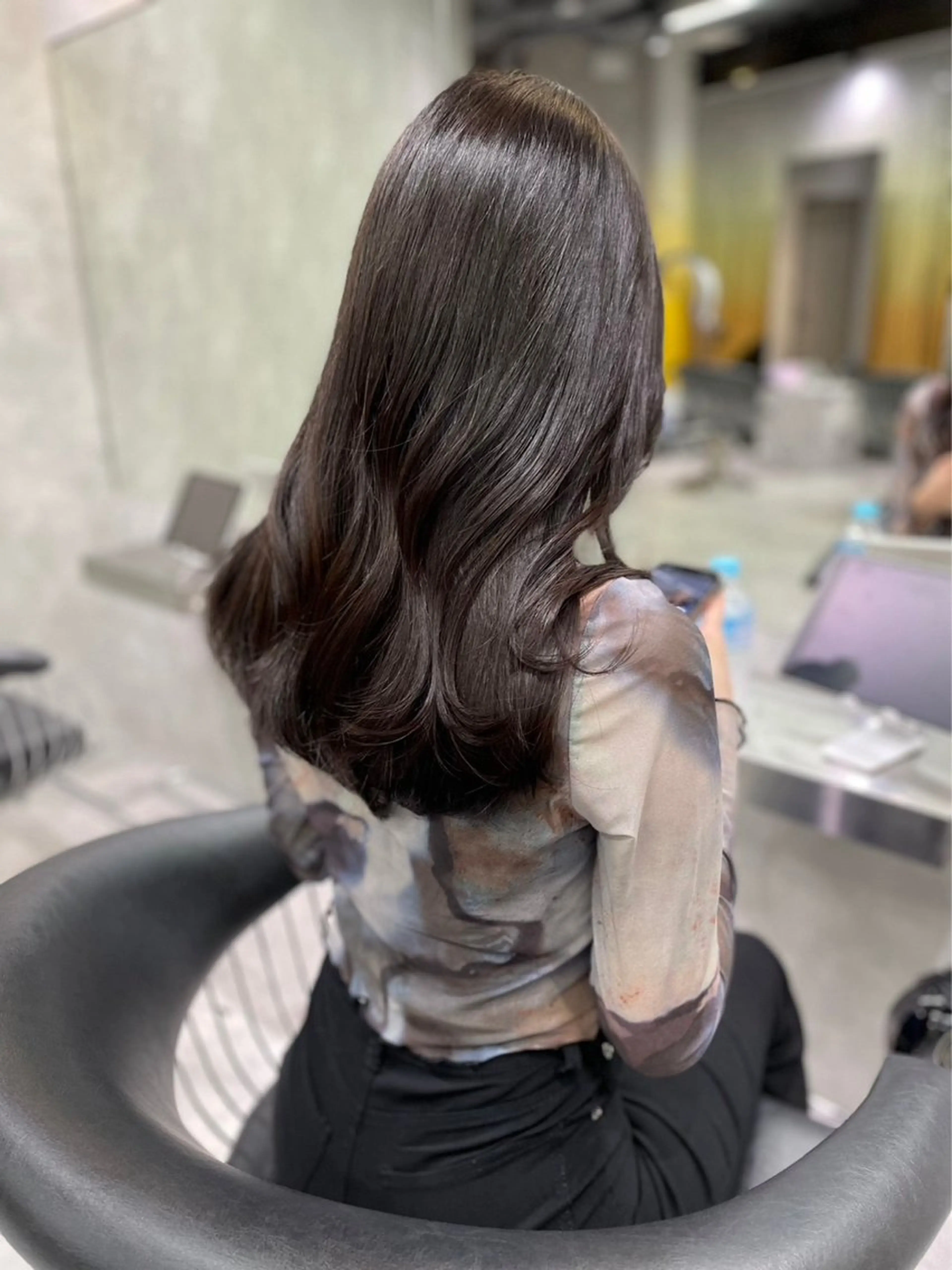 カラー 花井輝 ボブ/ハイトーンのヘアスタイル