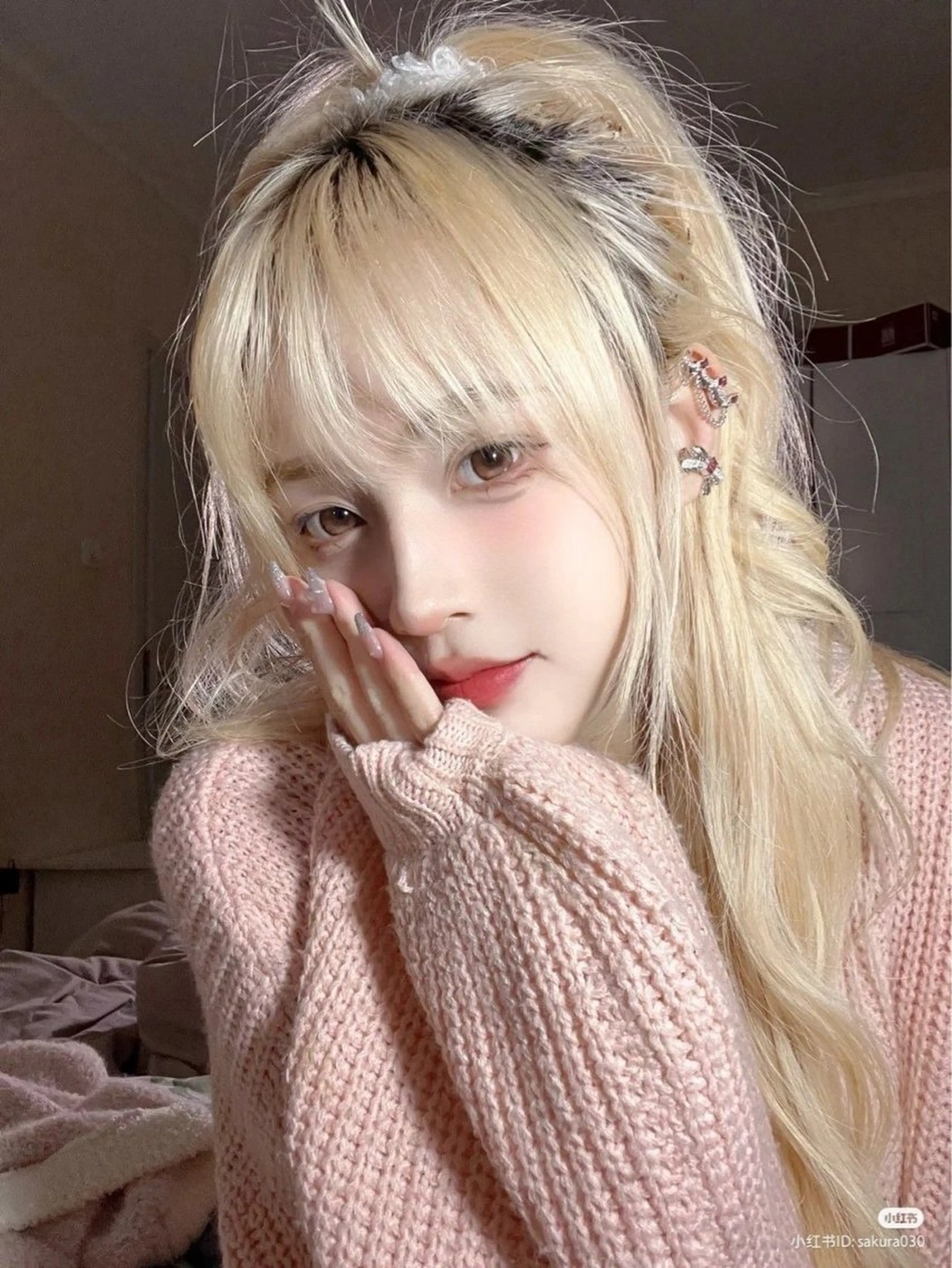 ロング カラー ヘアカラー トリートメント ハイトーンカラー 🦄レイヤーカットのヘアスタイル