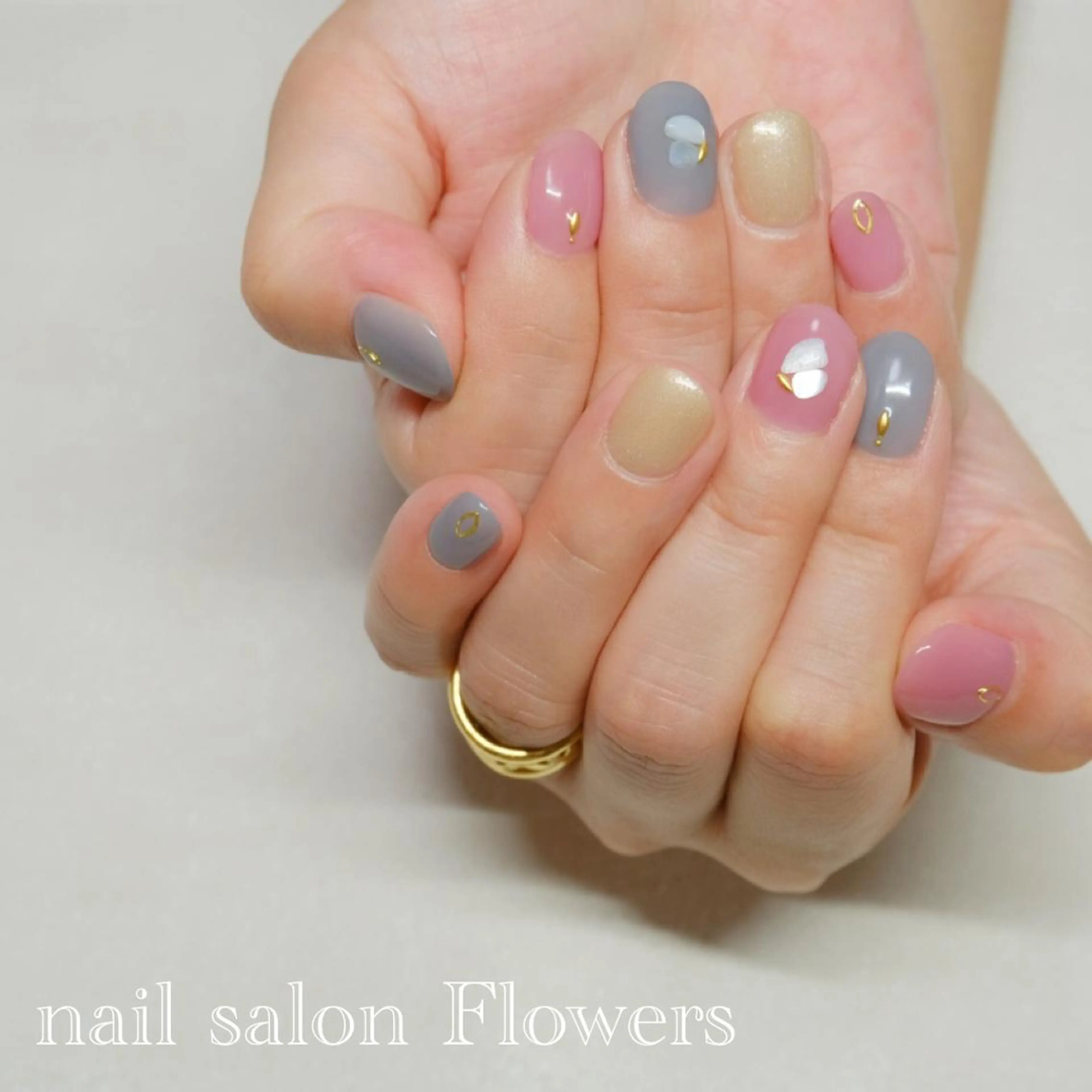 ネイル Flowers Tomomiのネイルデザイン