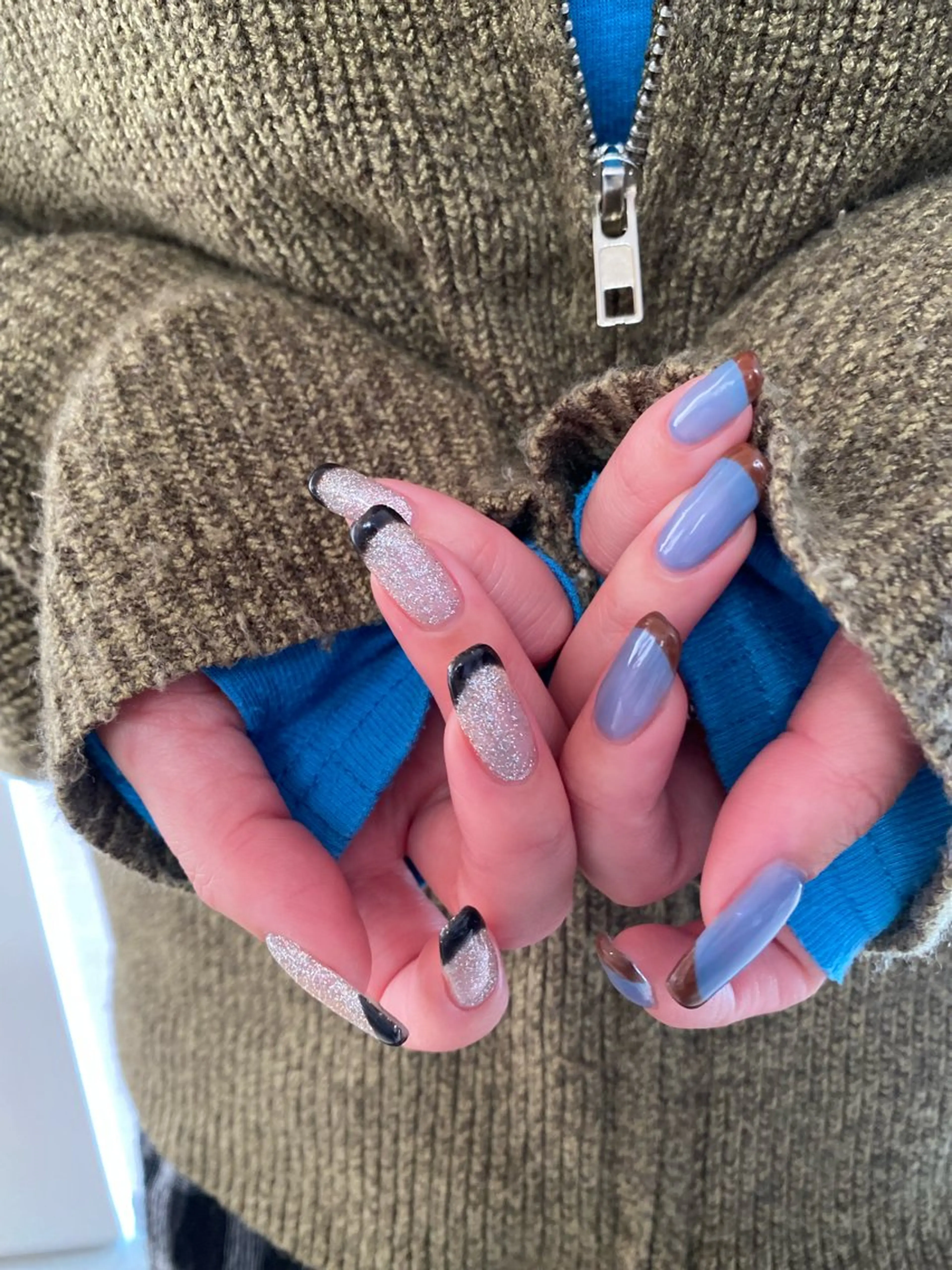 ネイル whitepaper 🔷IZUMIのネイルデザイン