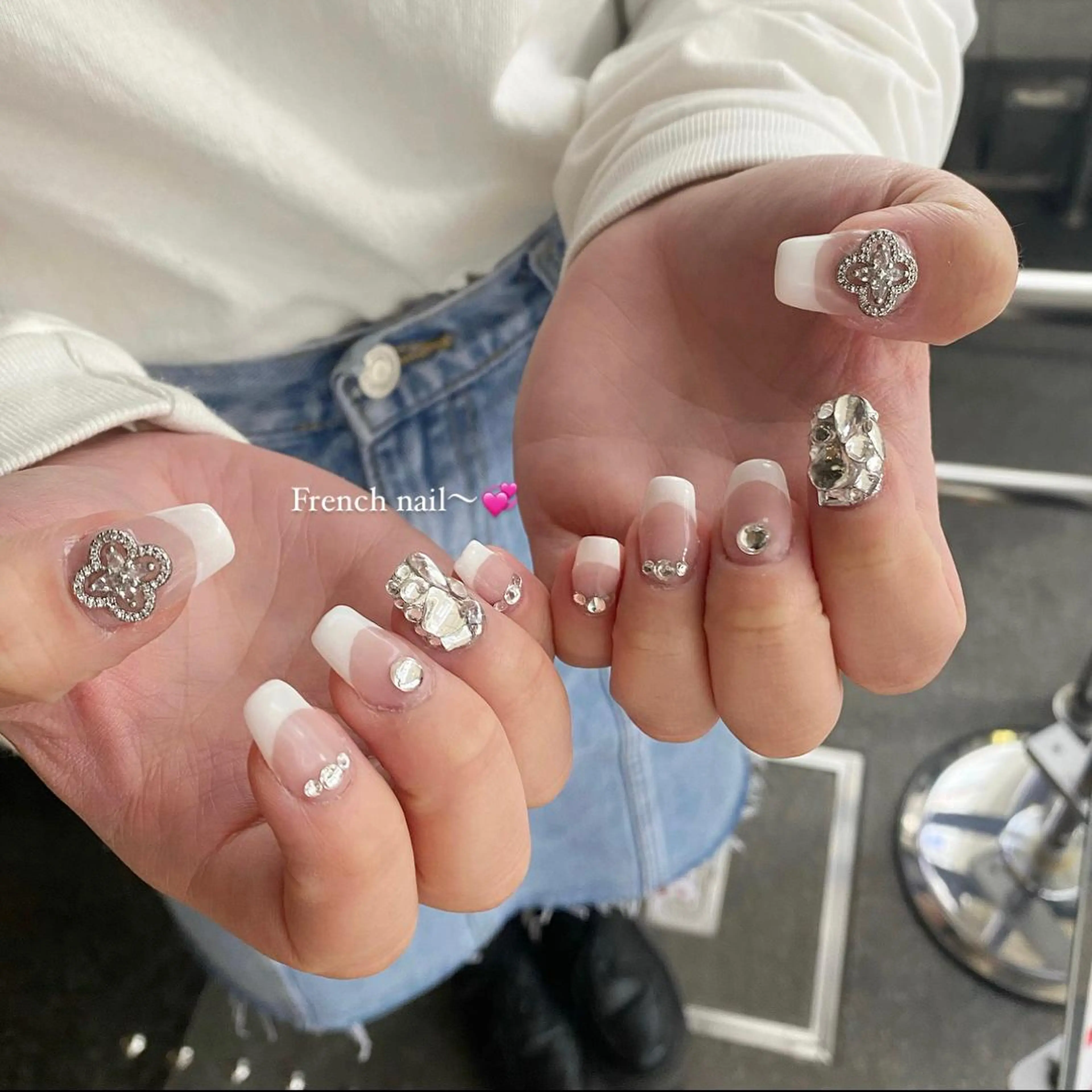 ネイル フレンチネイル PLATINUM   DOLL【プラチナムドール】所属・ひろこ eyelist🎀のマツエク・マツパデザイン