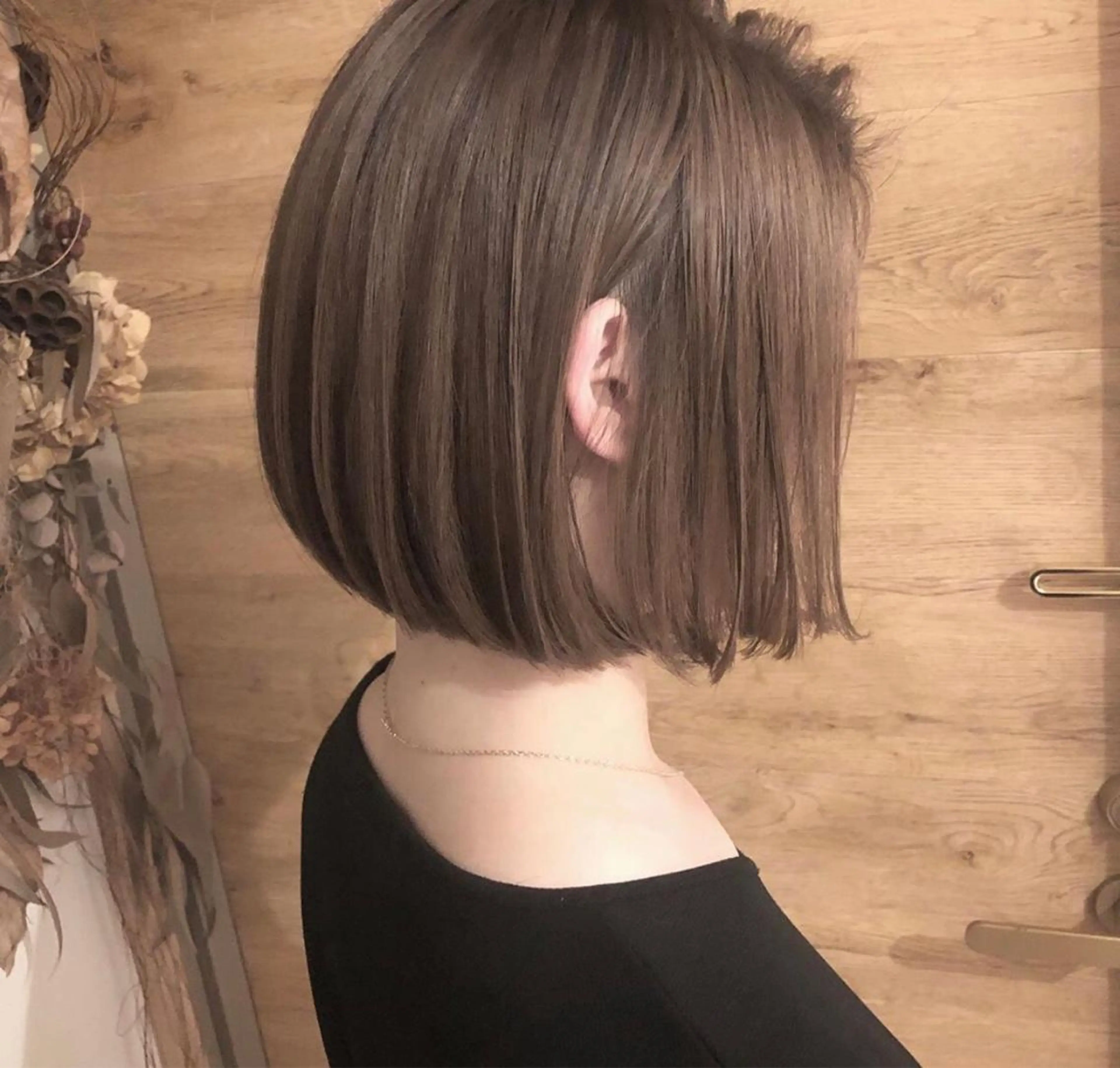 ショート カラー ボブ テトネ タカシのヘアスタイル
