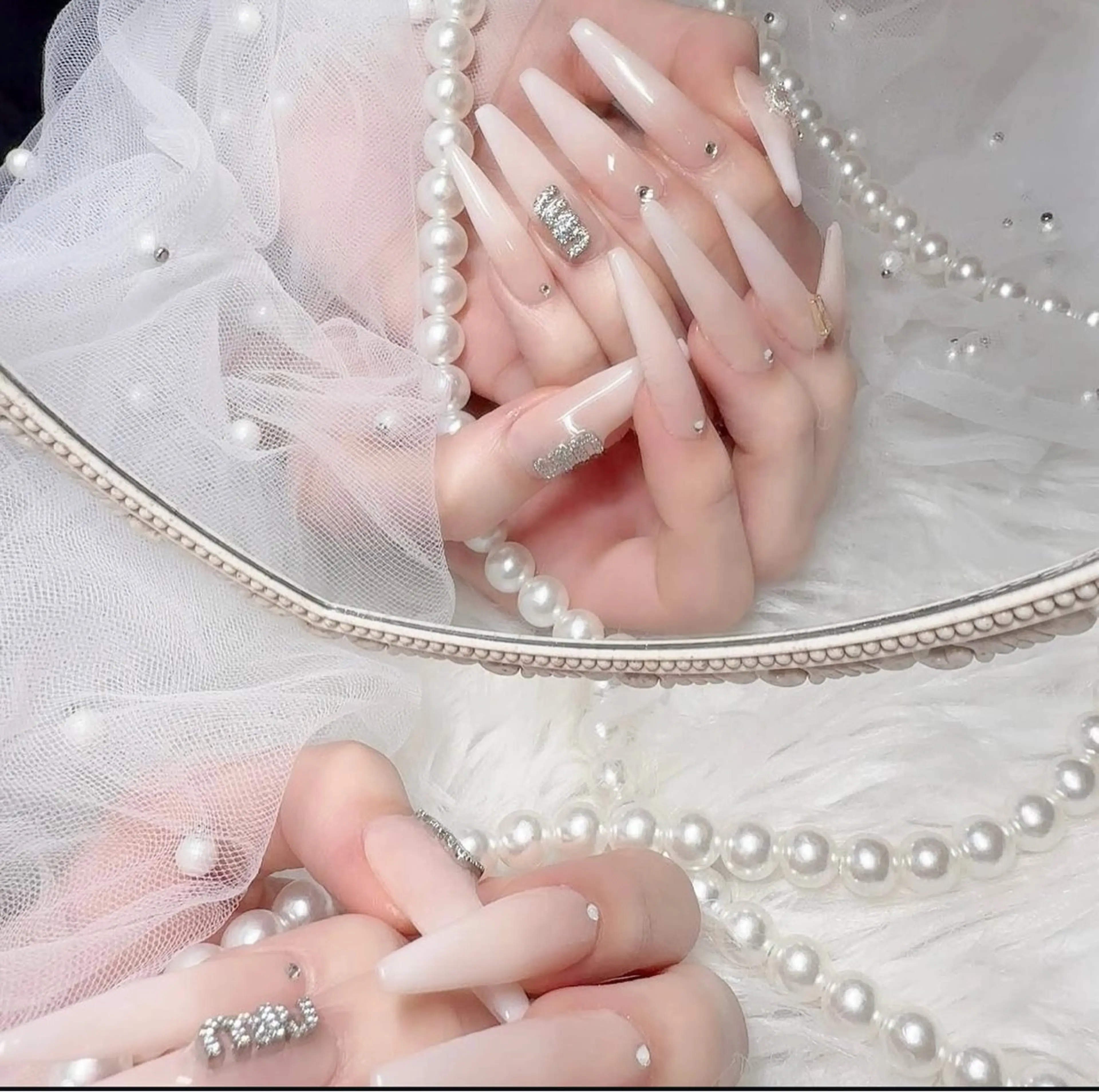 ネイル Yudia tamakiのネイルデザイン