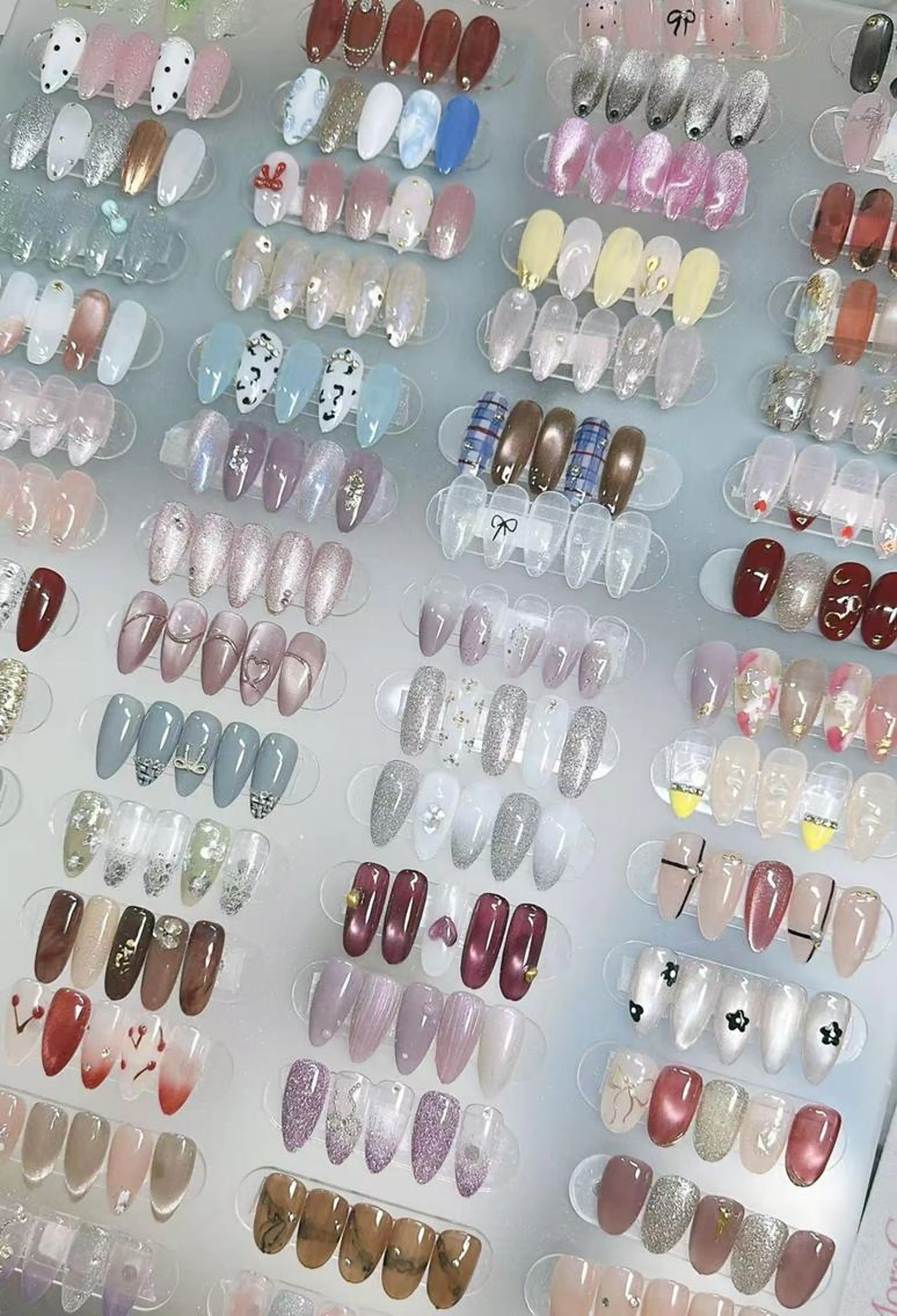 定額シンプルデザイン　色変更可　60種類あり(オフ、ケア込み120分)の写真