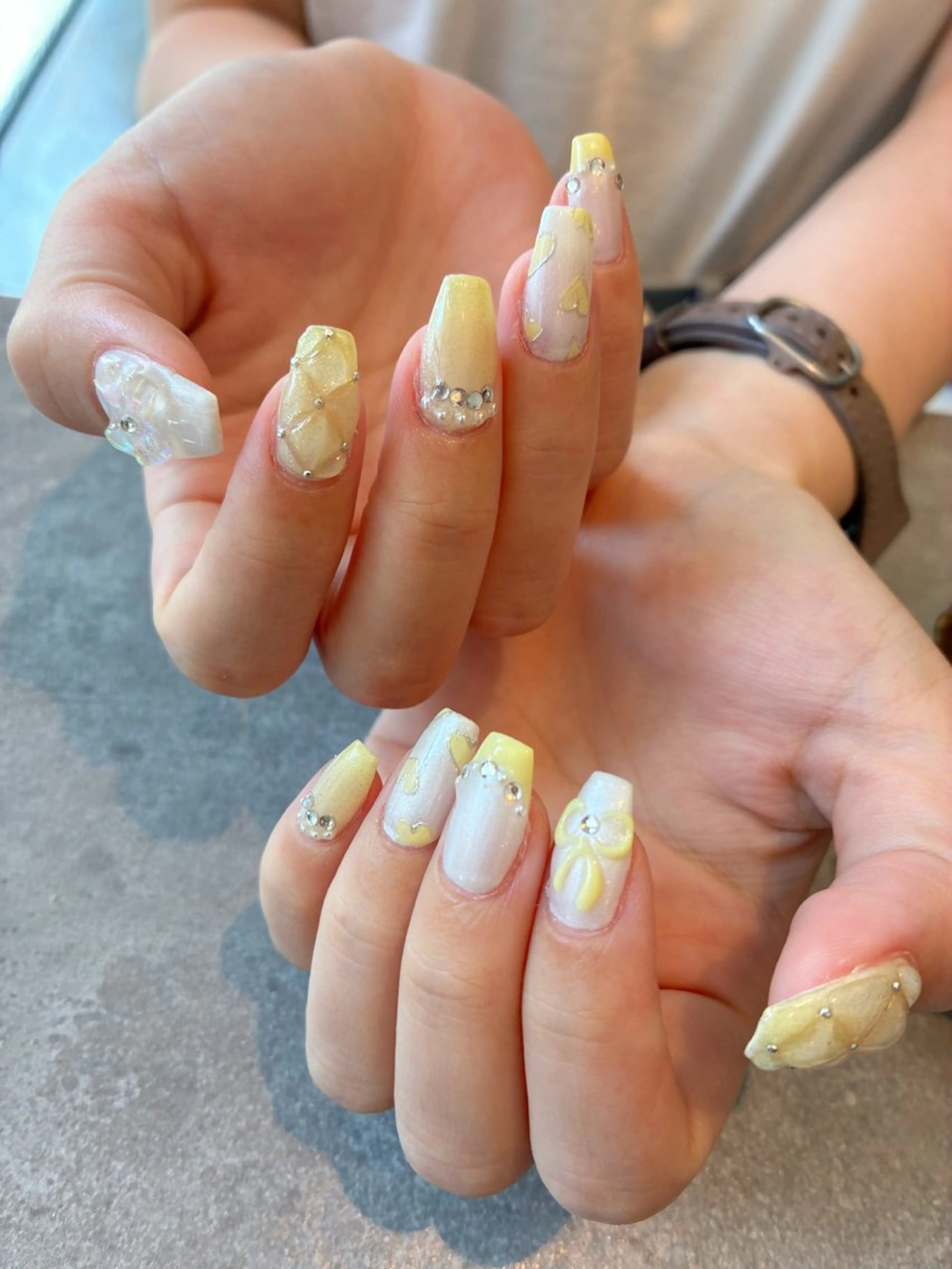 ネイル 持ち込み Nest 岩崎のネイルデザイン