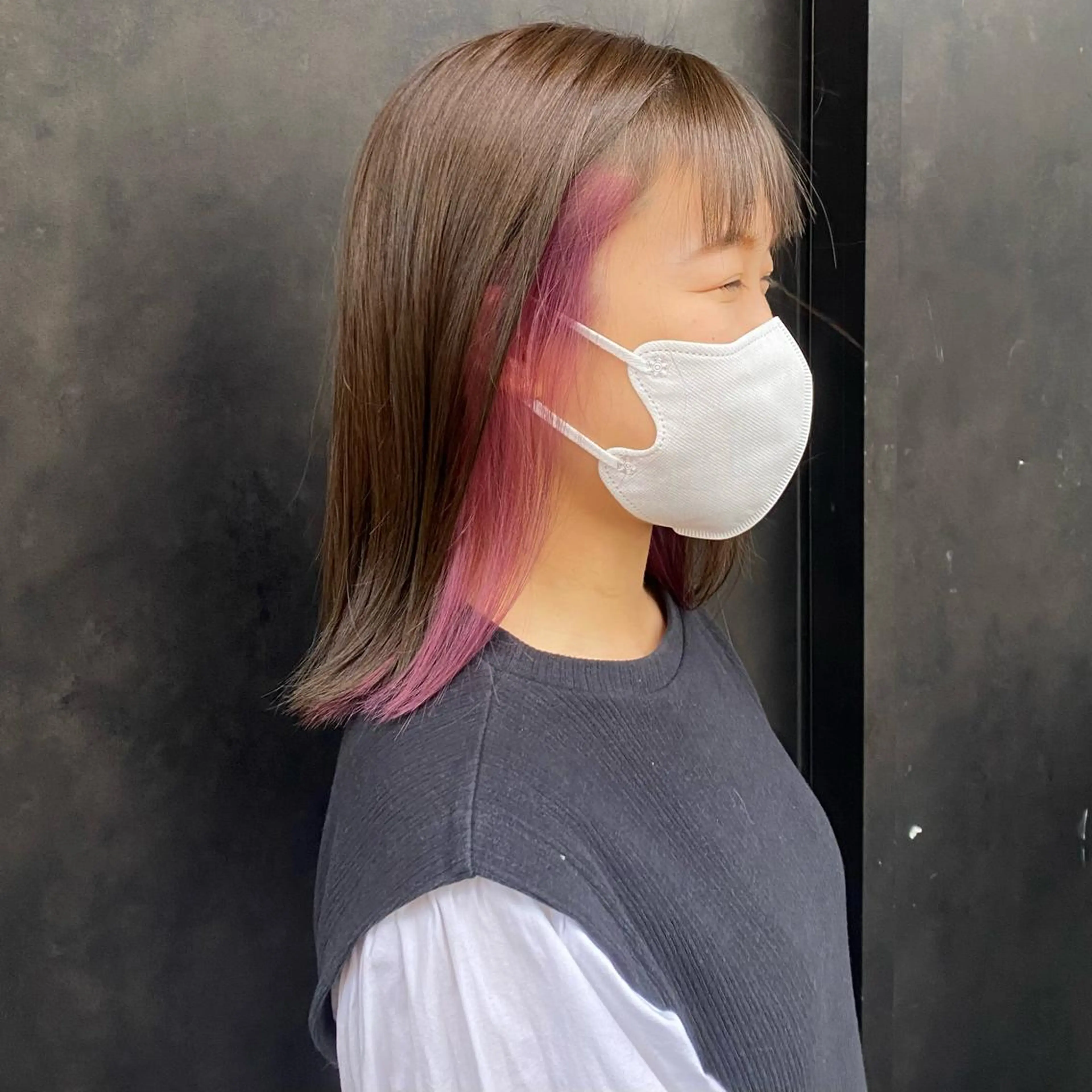 カラー ブリーチ ピンクカラー バイオレットカラー ヘアカラー 比嘉 陽のヘアスタイル