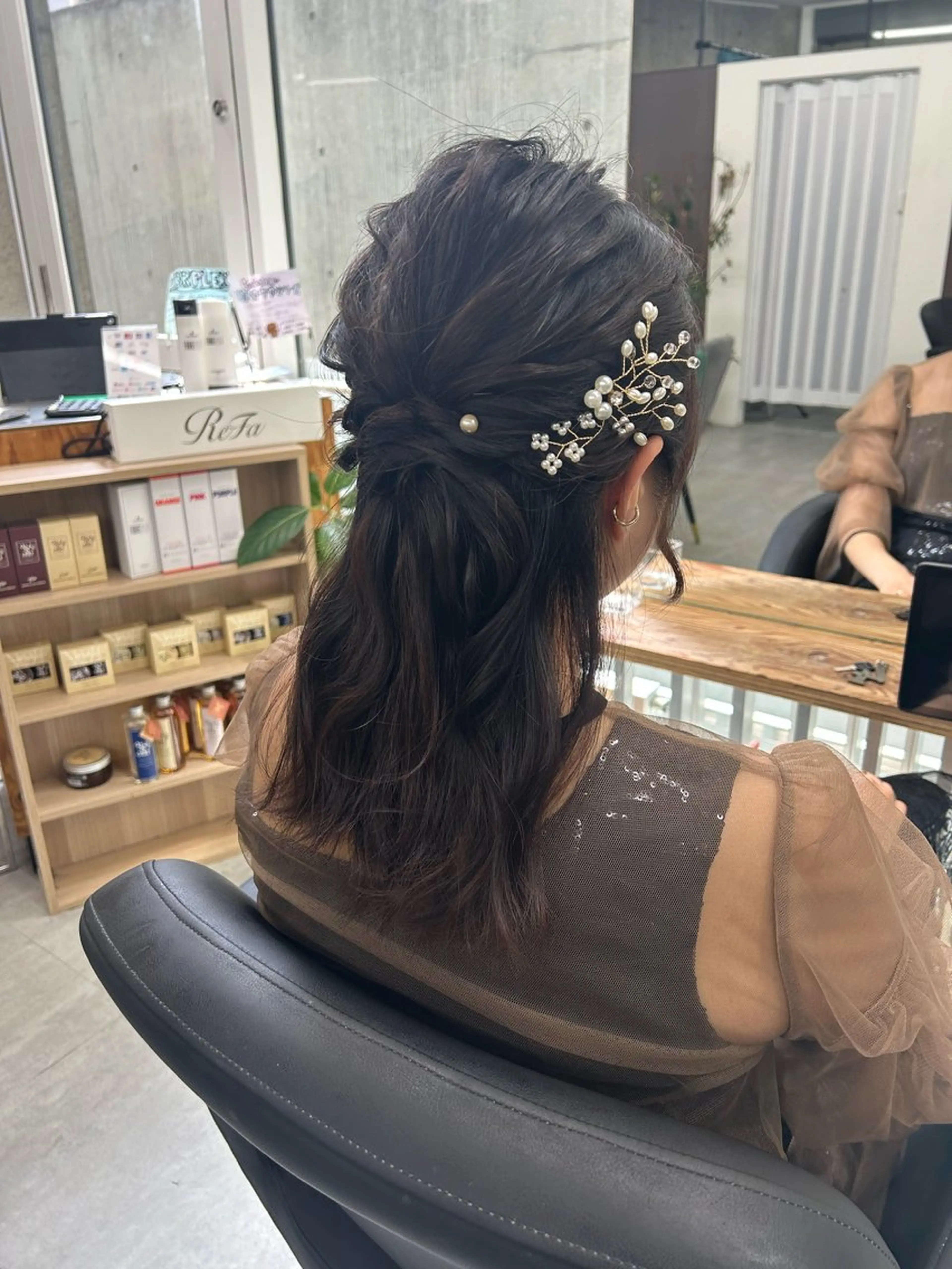 ミディアム ヘアアレンジ ヘアセット ✨ブリーチ特化✨ 💚Acchon💚のヘアスタイル