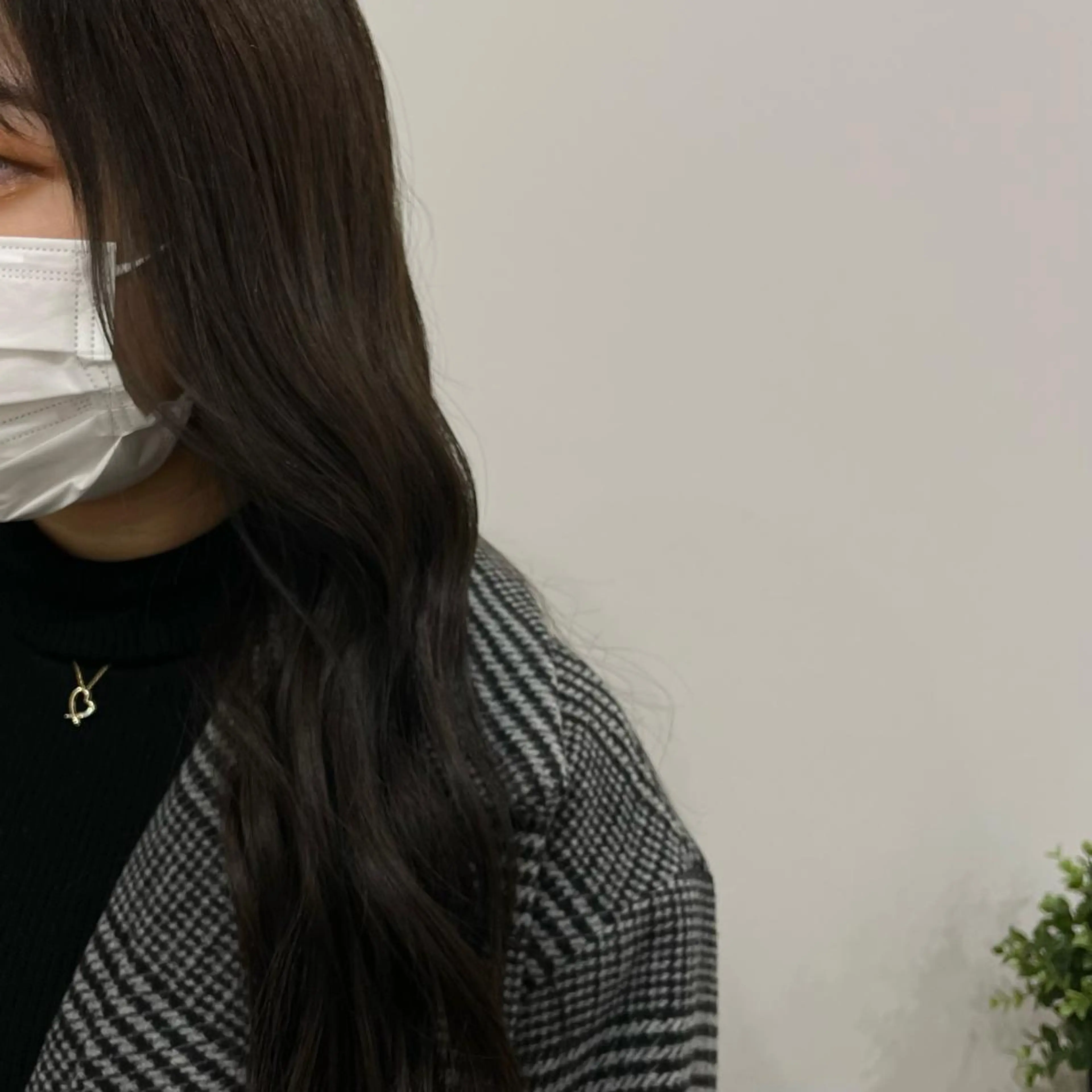 ロング カット ヘアカラー トリートメント ニシザカ マナのヘアスタイル