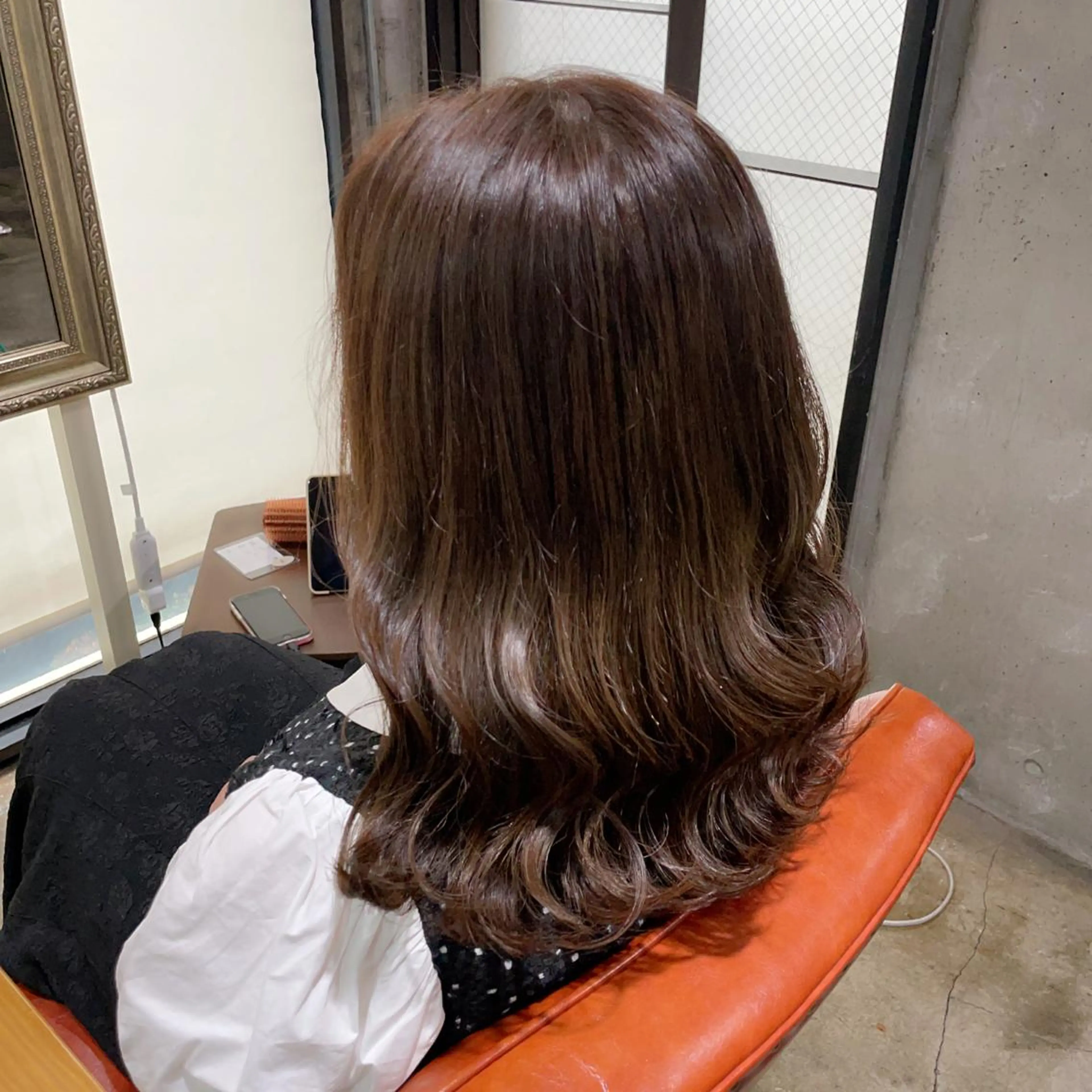 ミディアム カラー ブラウンカラー ココアブラウン ヘアカラー 🕊miki モテ髪🫧のヘアスタイル