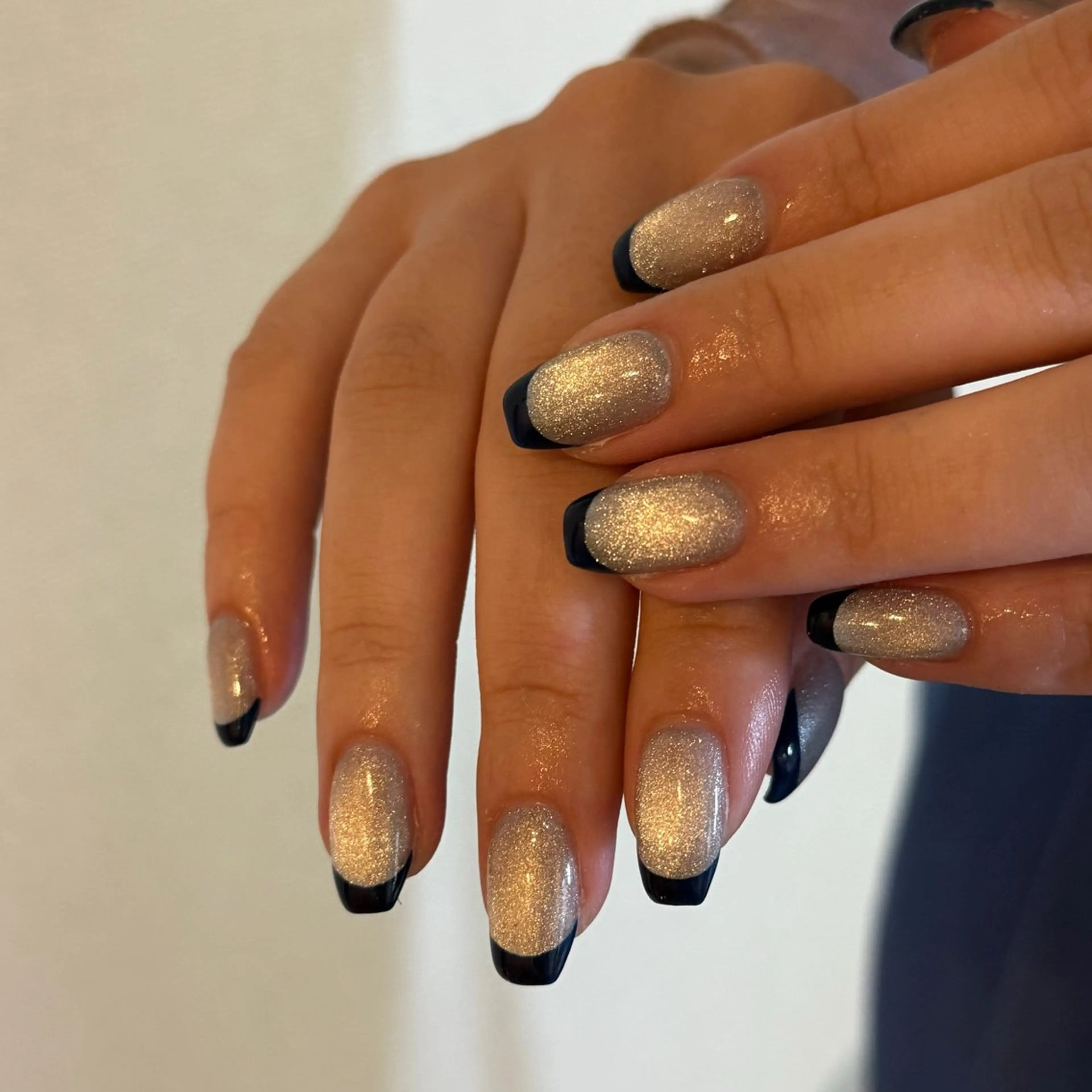 ネイル フレンチネイル シルバー ハンドネイル Black sheep.所属・Fujimori .のネイルデザイン