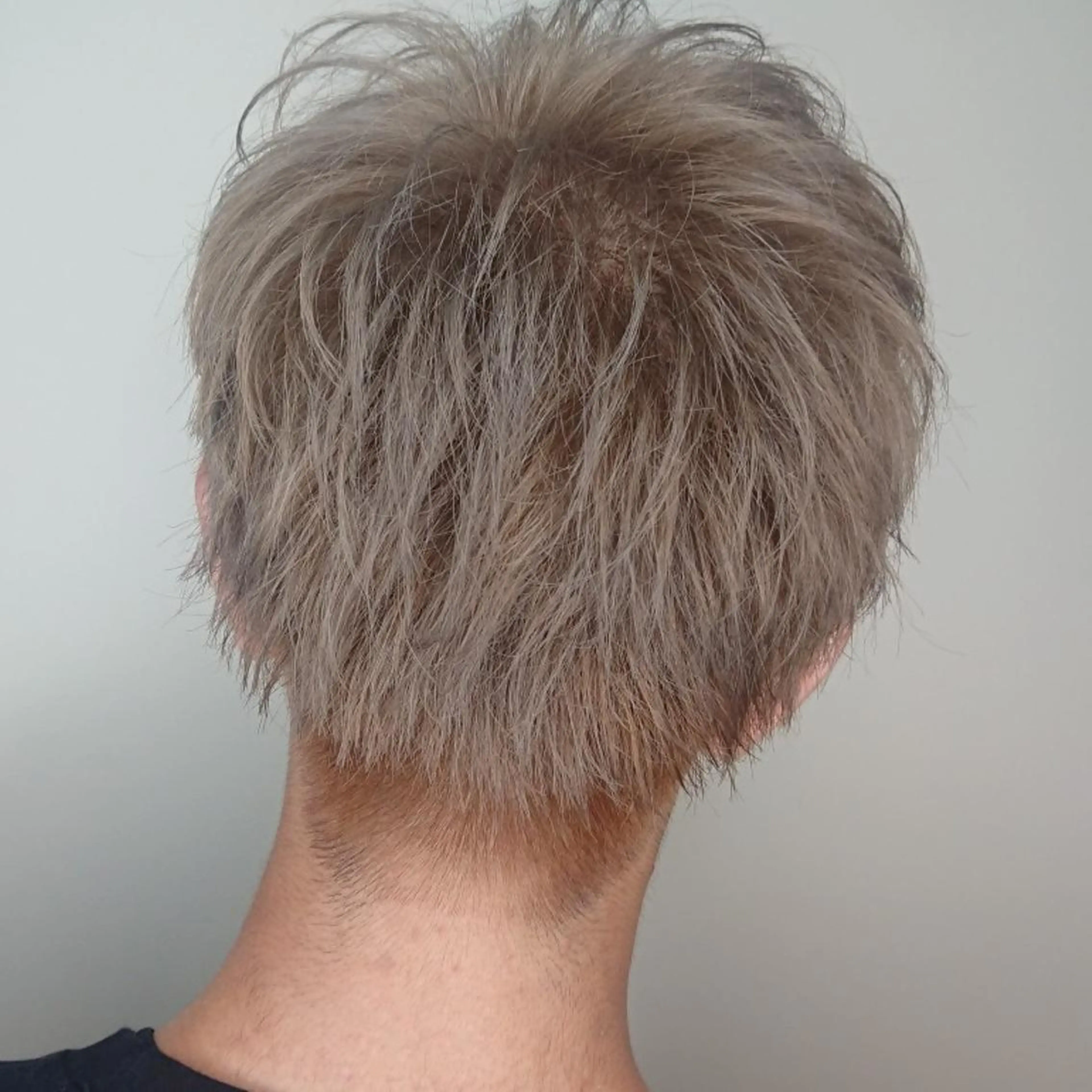 メンズ カラー ヘアアレンジ メンズブリーチ ベージュカラー ブリーチ ホワイトベージュ ヘアカラー ブリーチ/ヘアケア/ 艶髪/イギチハルのヘアスタイル