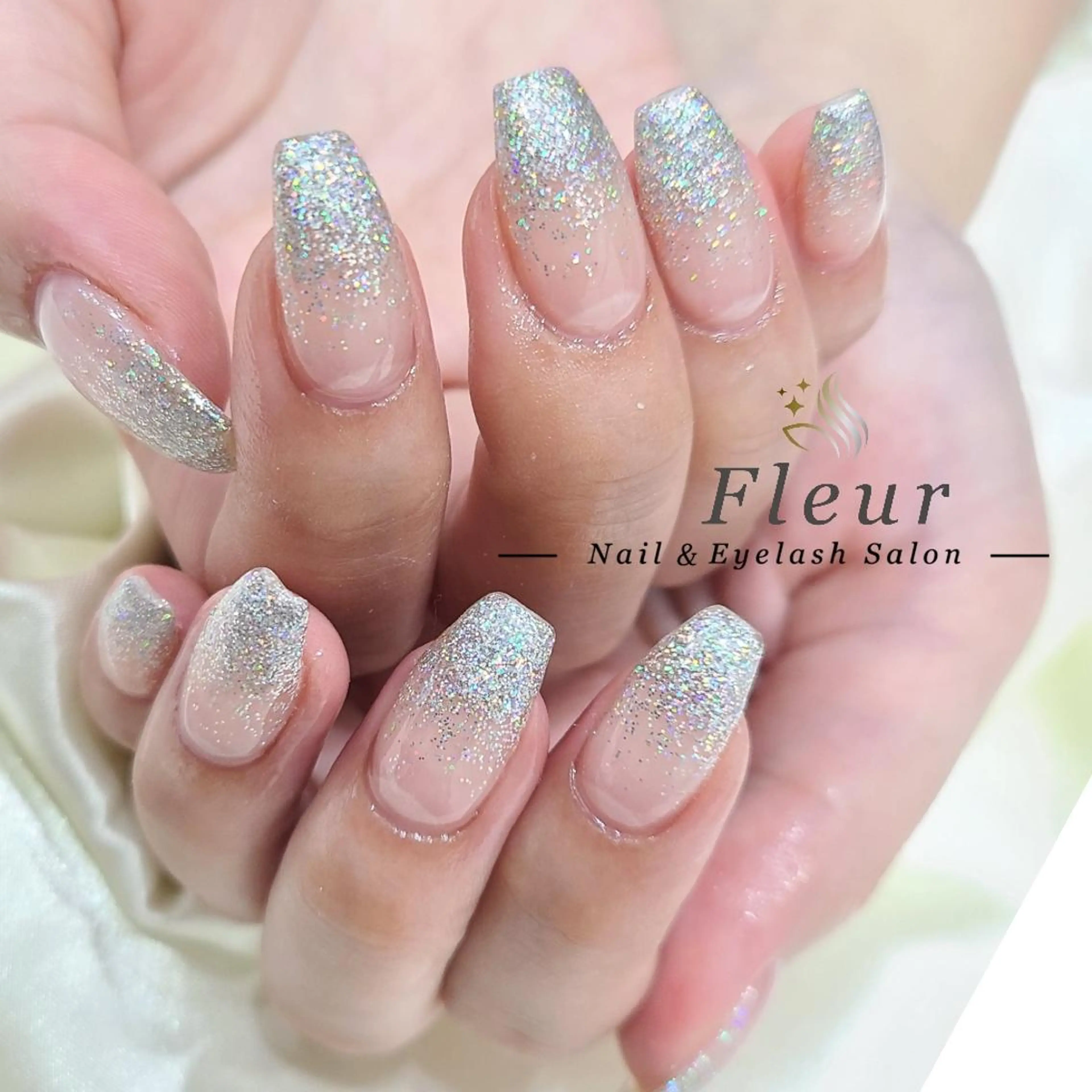 ロング ネイル ラメ(グリッター) ラメグラデーション nail&eye ♡Fleur♡のネイルデザイン
