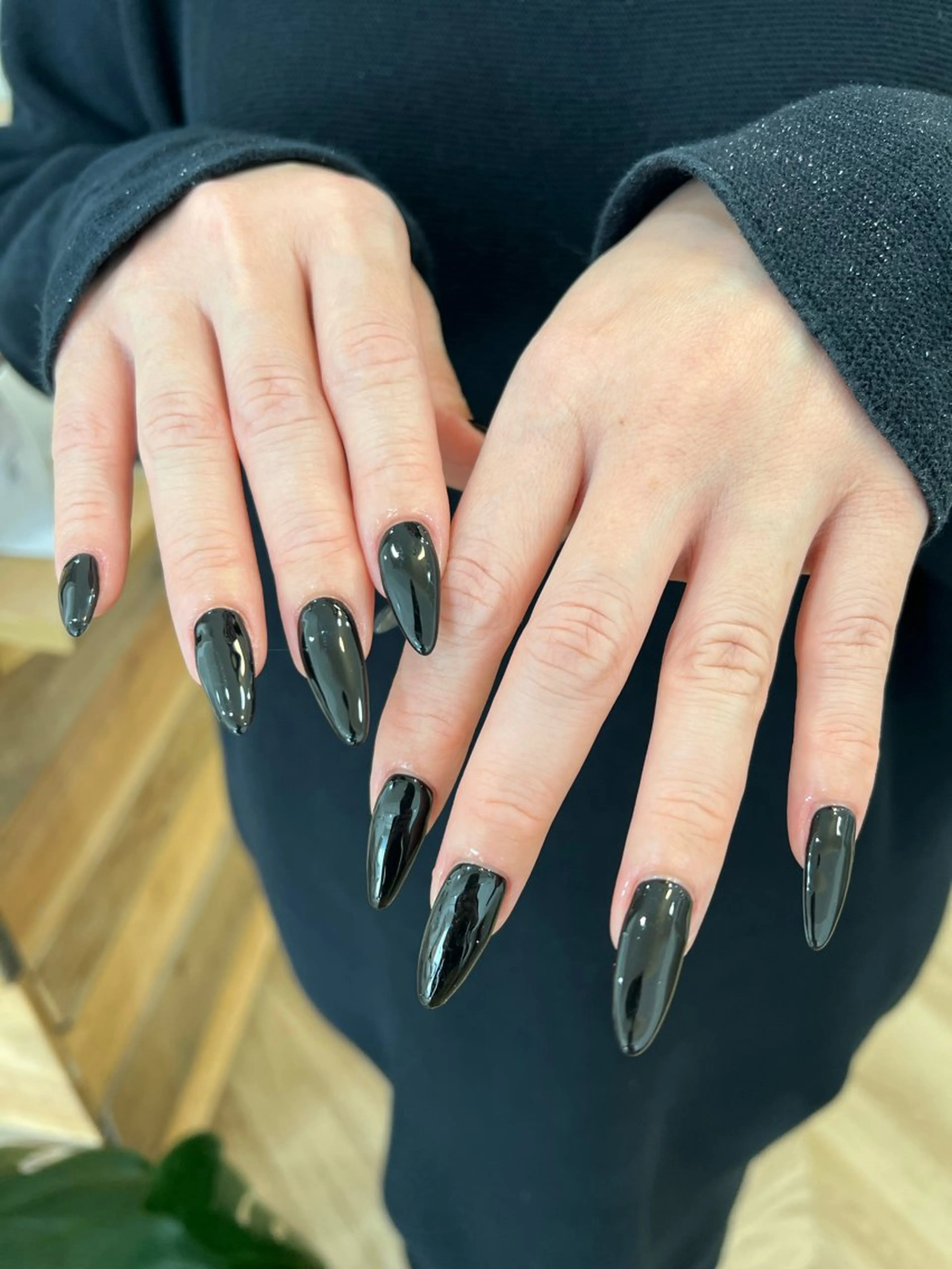 ネイル ハンドネイル フットネイル ハンドケア Nes.Nail所属・Miyagi Asamiのネイルデザイン