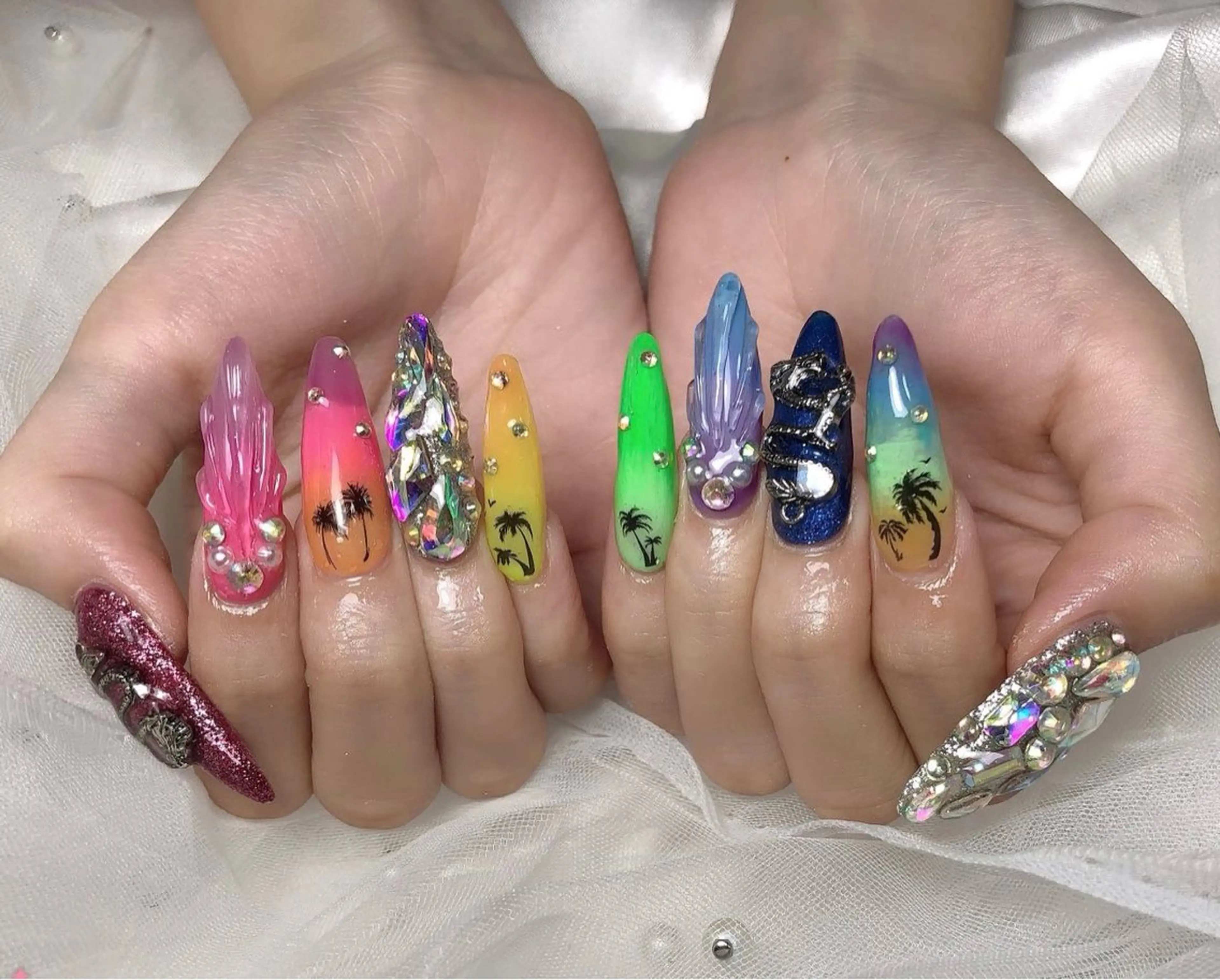 ネイル C ✨Mのネイルデザイン