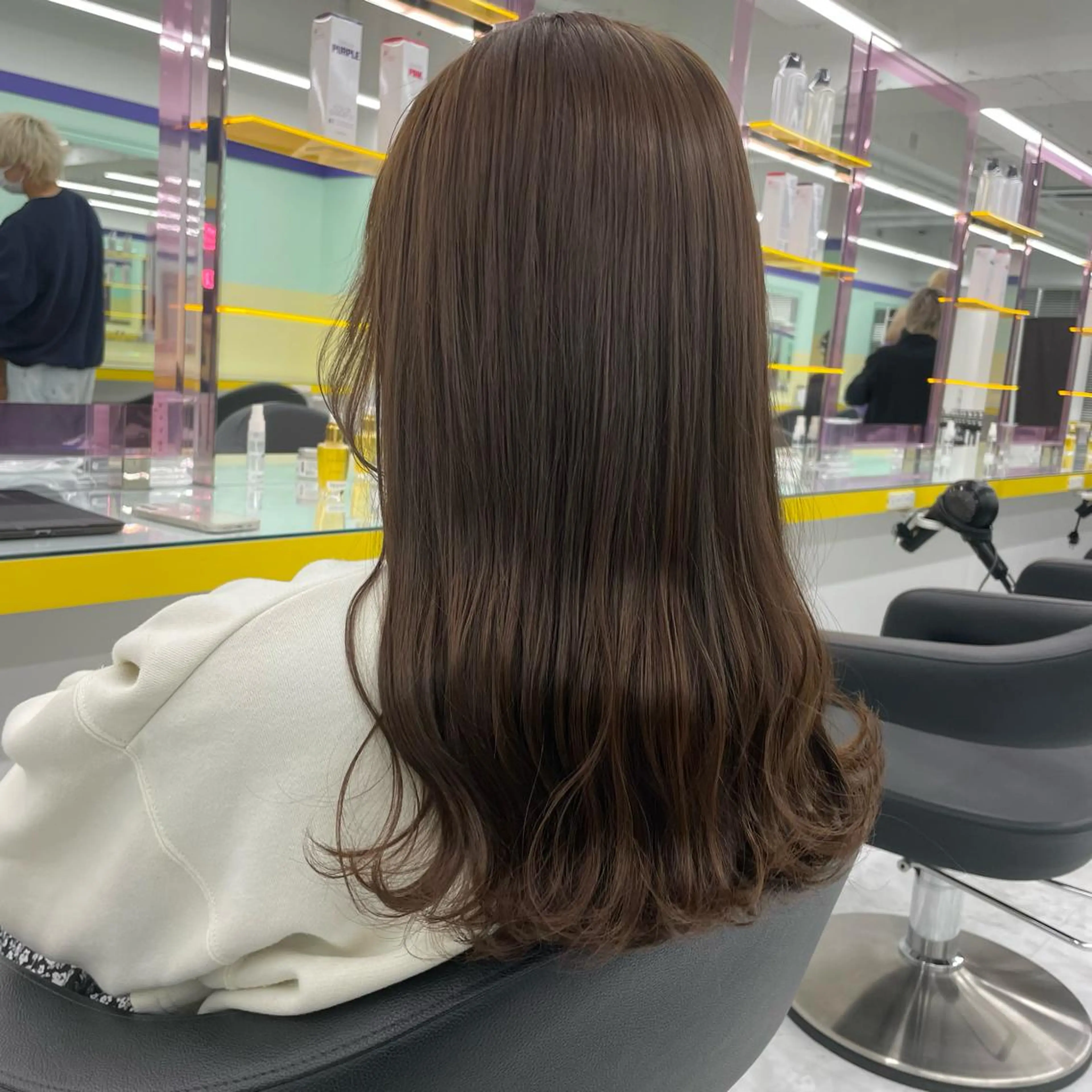 セミロング カラー ヘアアレンジ カット ヘアカラー トリートメント ☁️縮毛矯正✖️ 透明感☁️りくのヘアスタイル