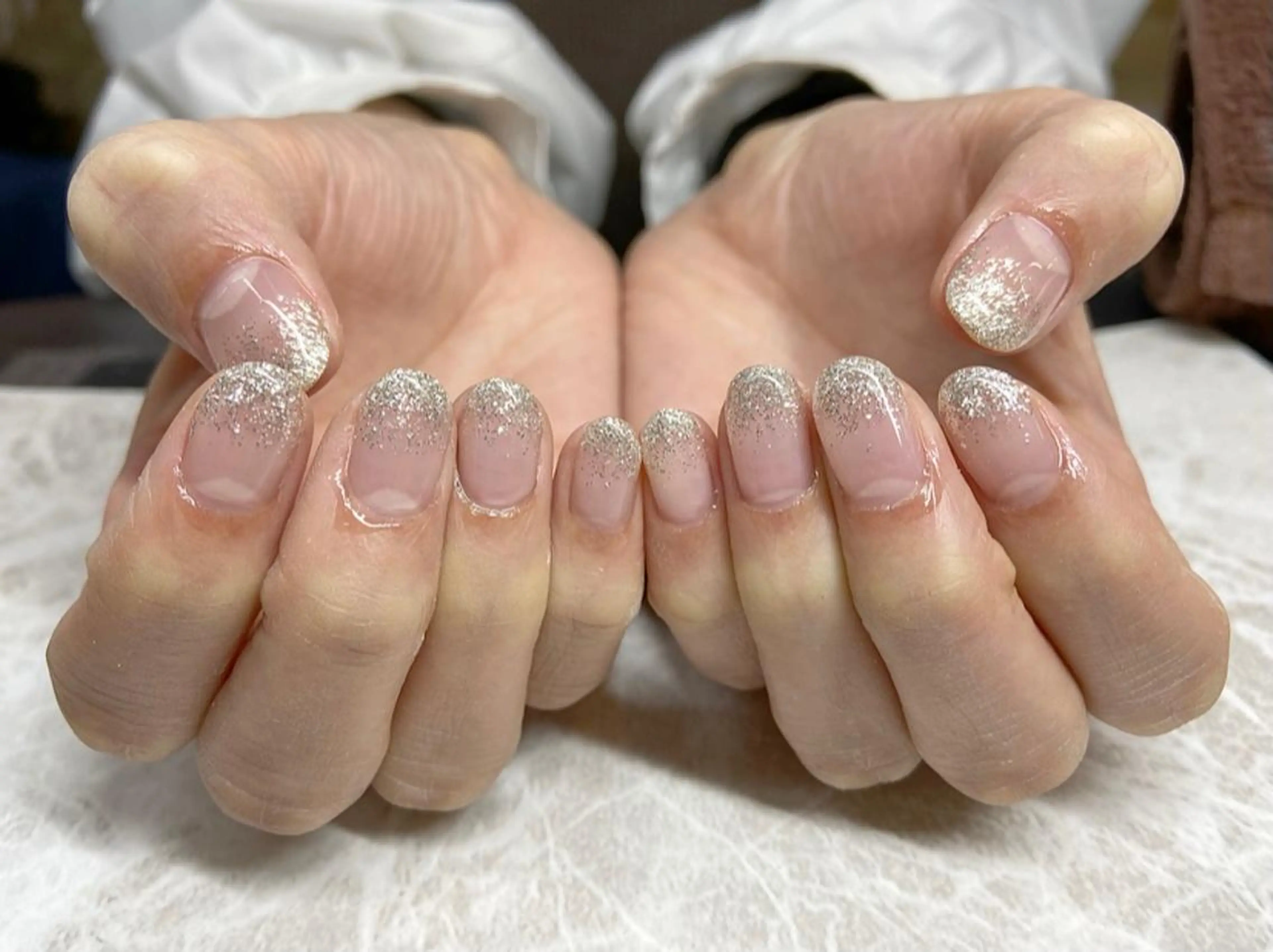 ネイル グラデーション ラメ(グリッター) ラメグラデーション ショートネイル シンプルネイル 🧸熊谷 かほ🧸のネイルデザイン