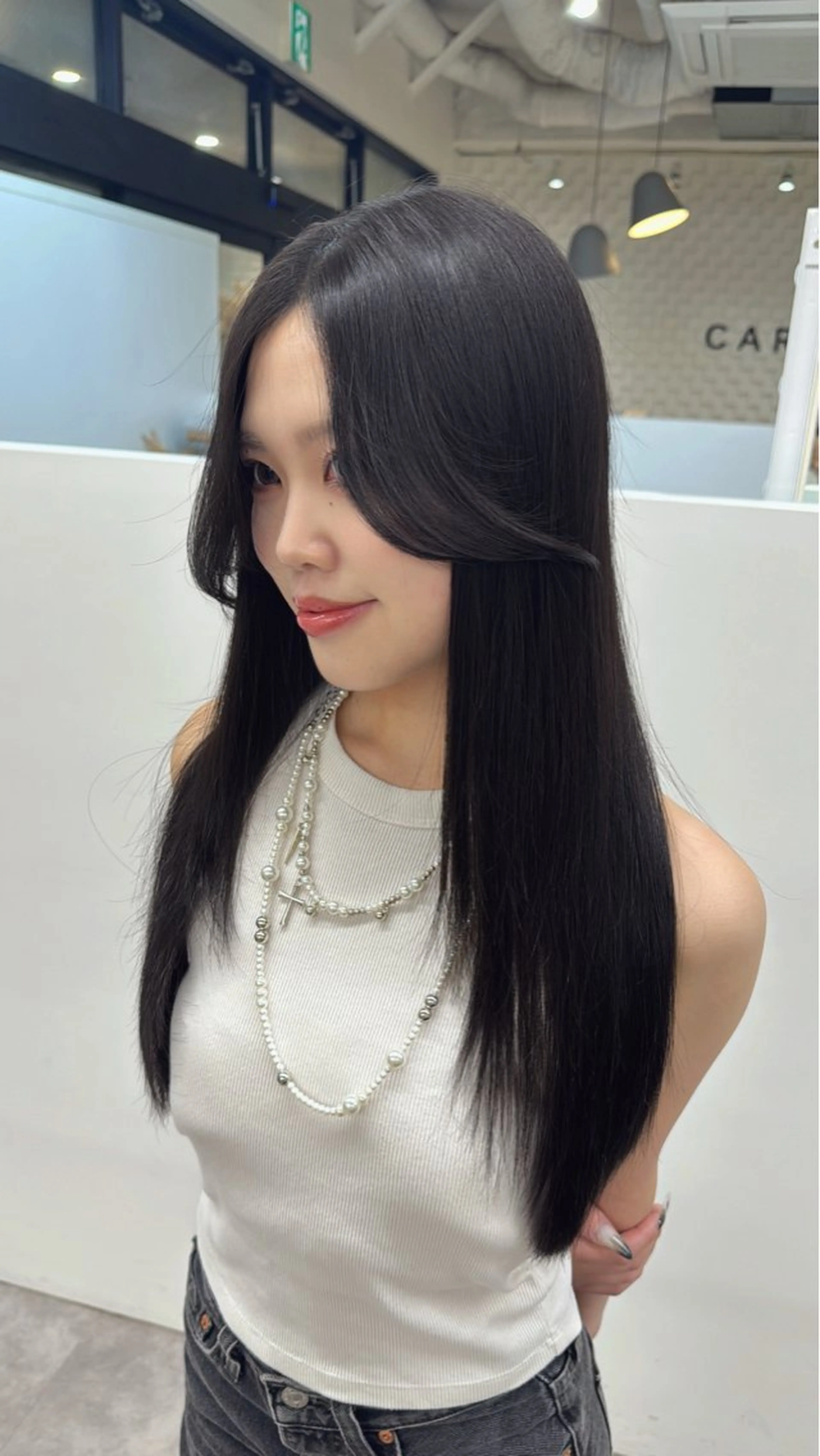 ロング レイヤーカット/ 艶カラー/山内一暉のヘアスタイル