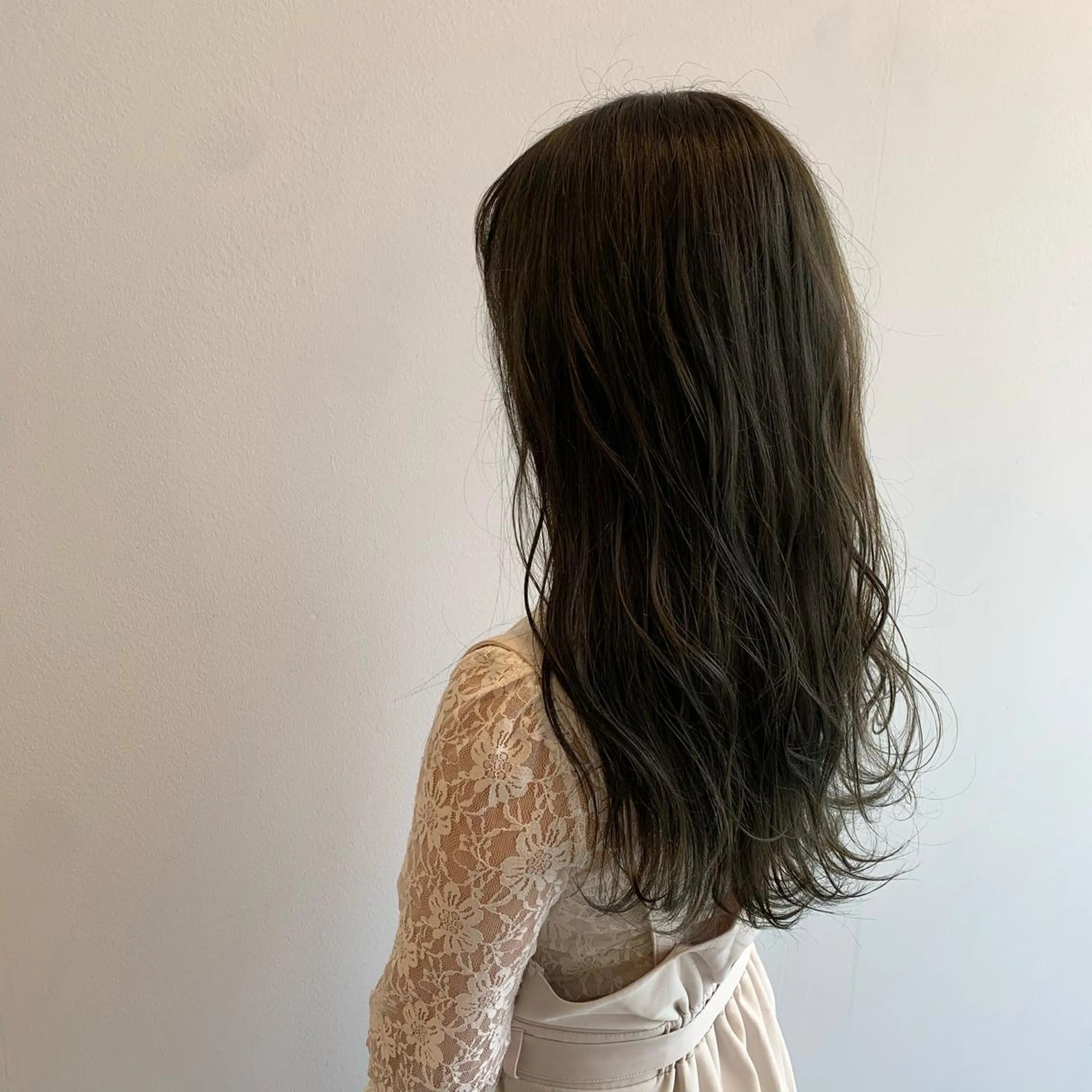 ロング 似合わせスタイル 岡田勇哉のヘアスタイル