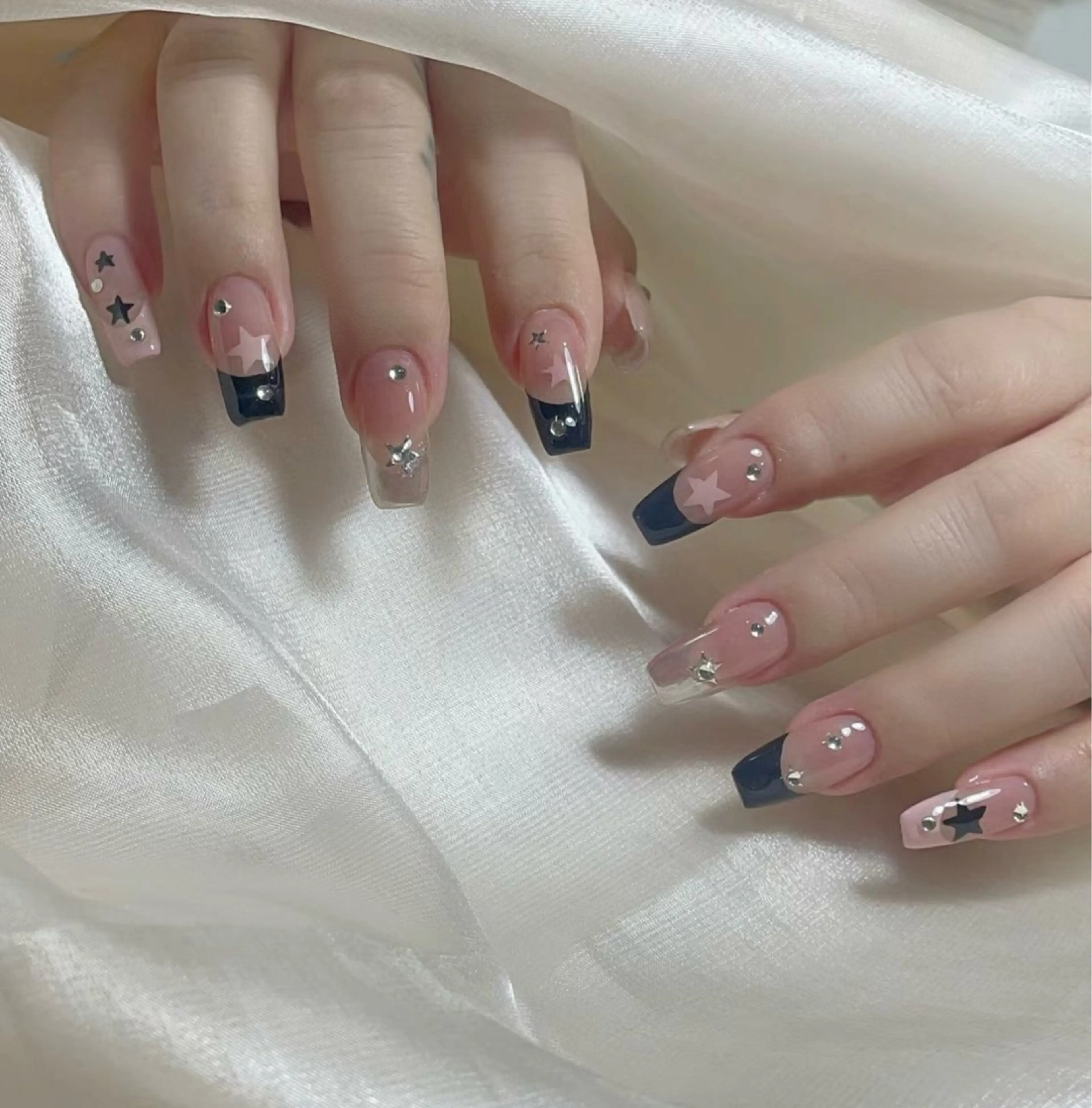 ネイル ハンドネイル ハンドケア 💕Dreamy KIYO💕のネイルデザイン