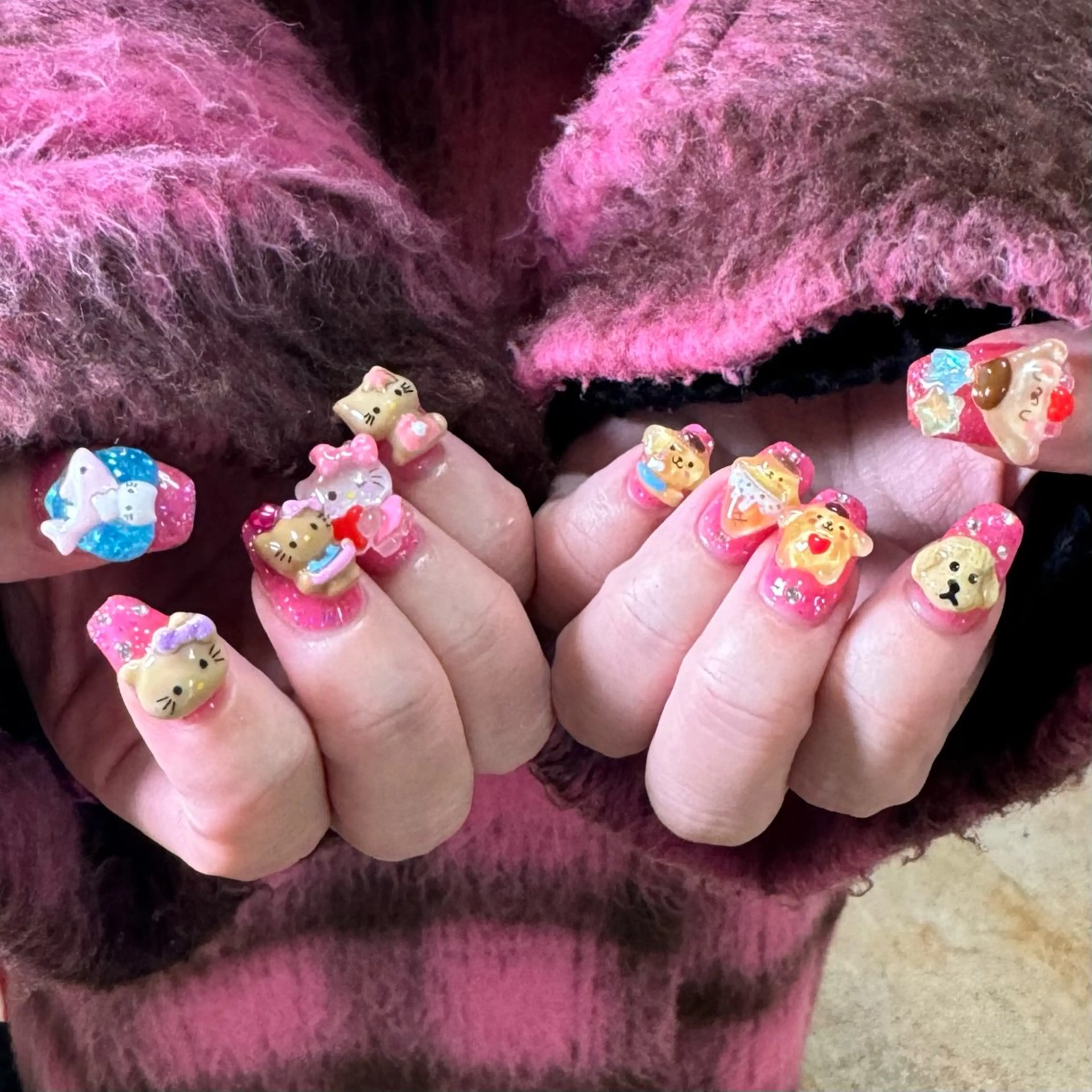 ネイル ハンドネイル RIEKO🍒 ワンホン♡推しネイルのネイルデザイン