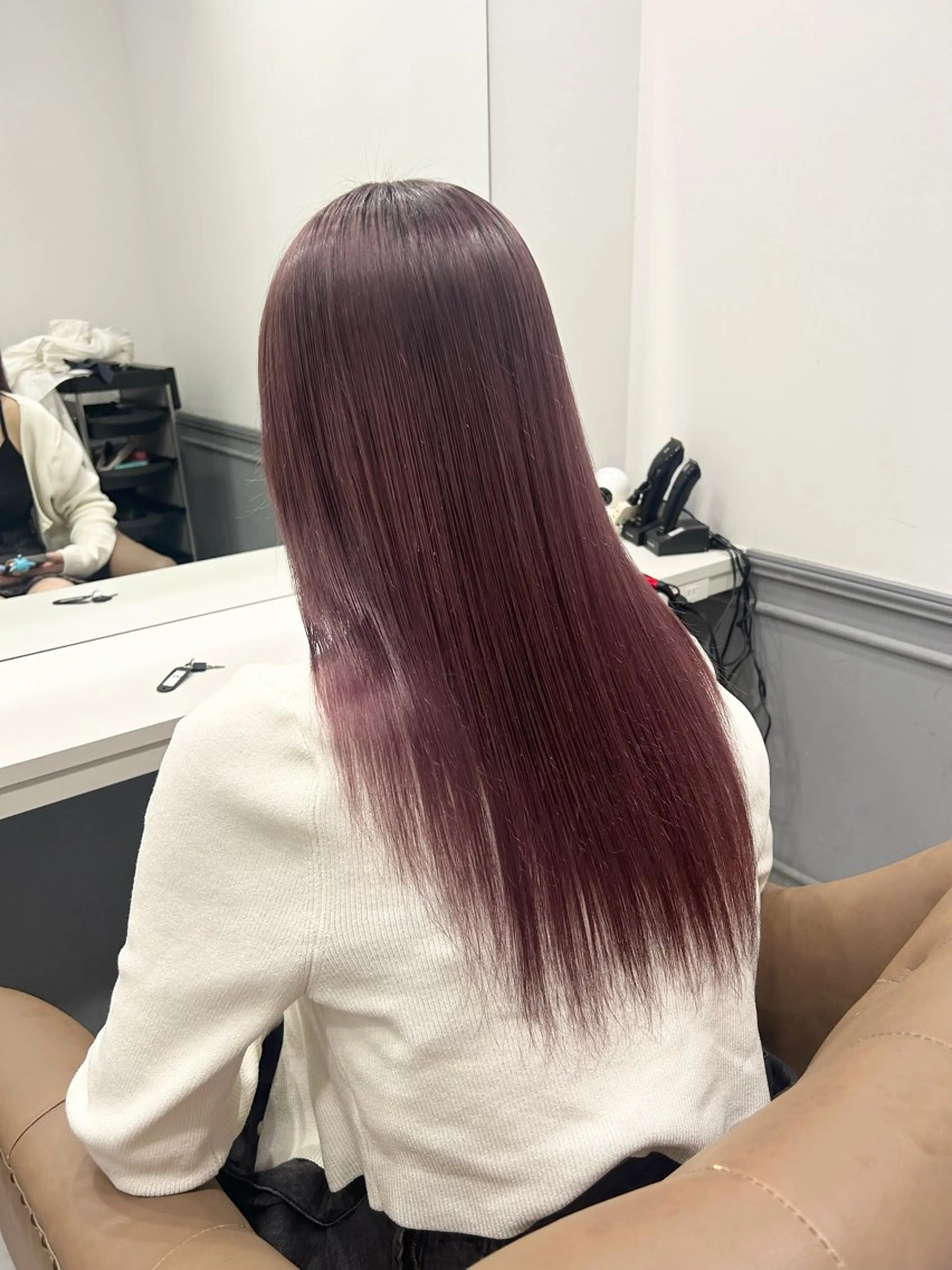 ロング カラー ヘアカラー トリートメント 🦋REISA🦋 エクステ×ハイトーンのヘアスタイル