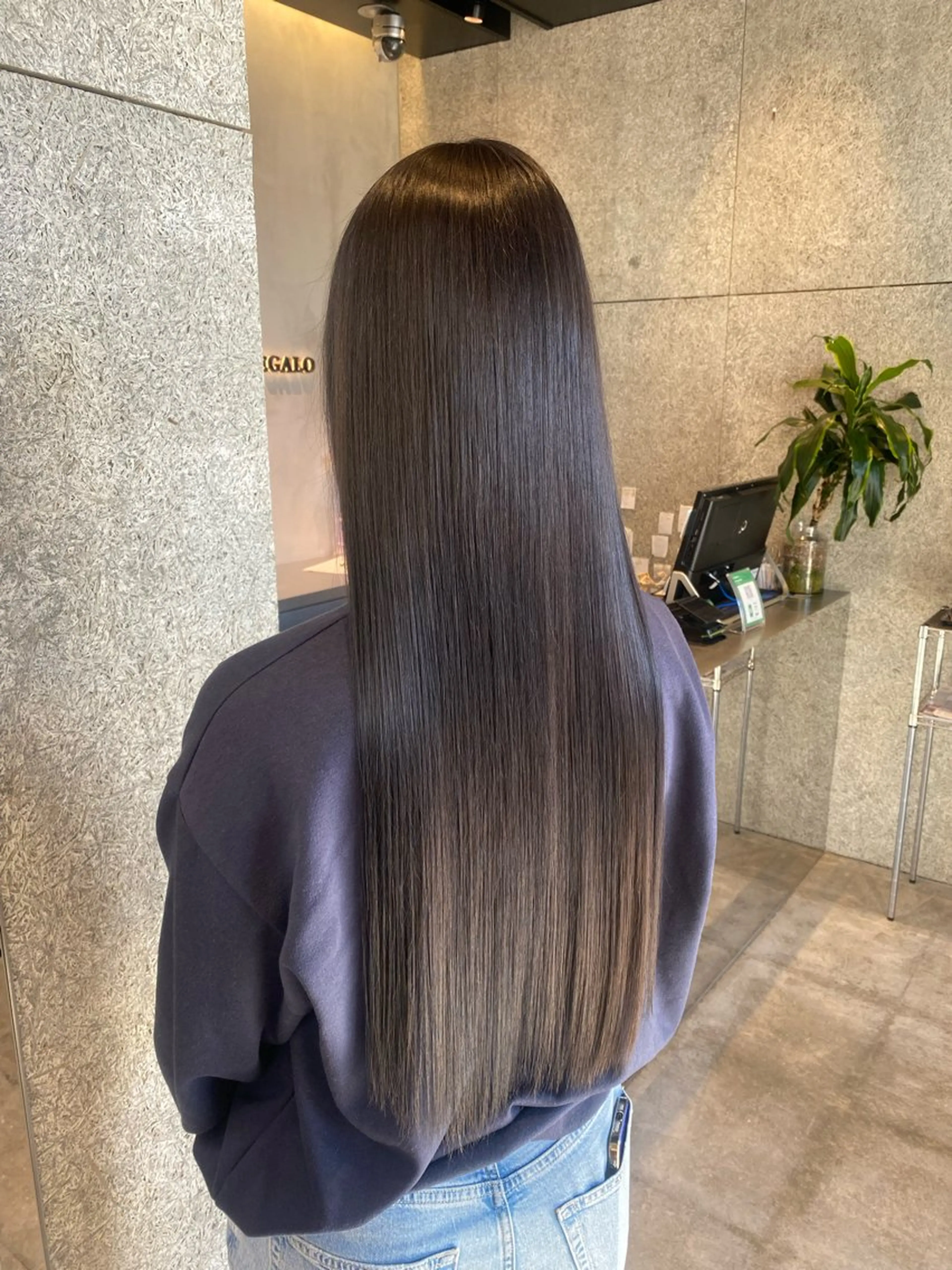 🍀ミニモ学割🍀暗髪カラー＋プチトリートメントの写真