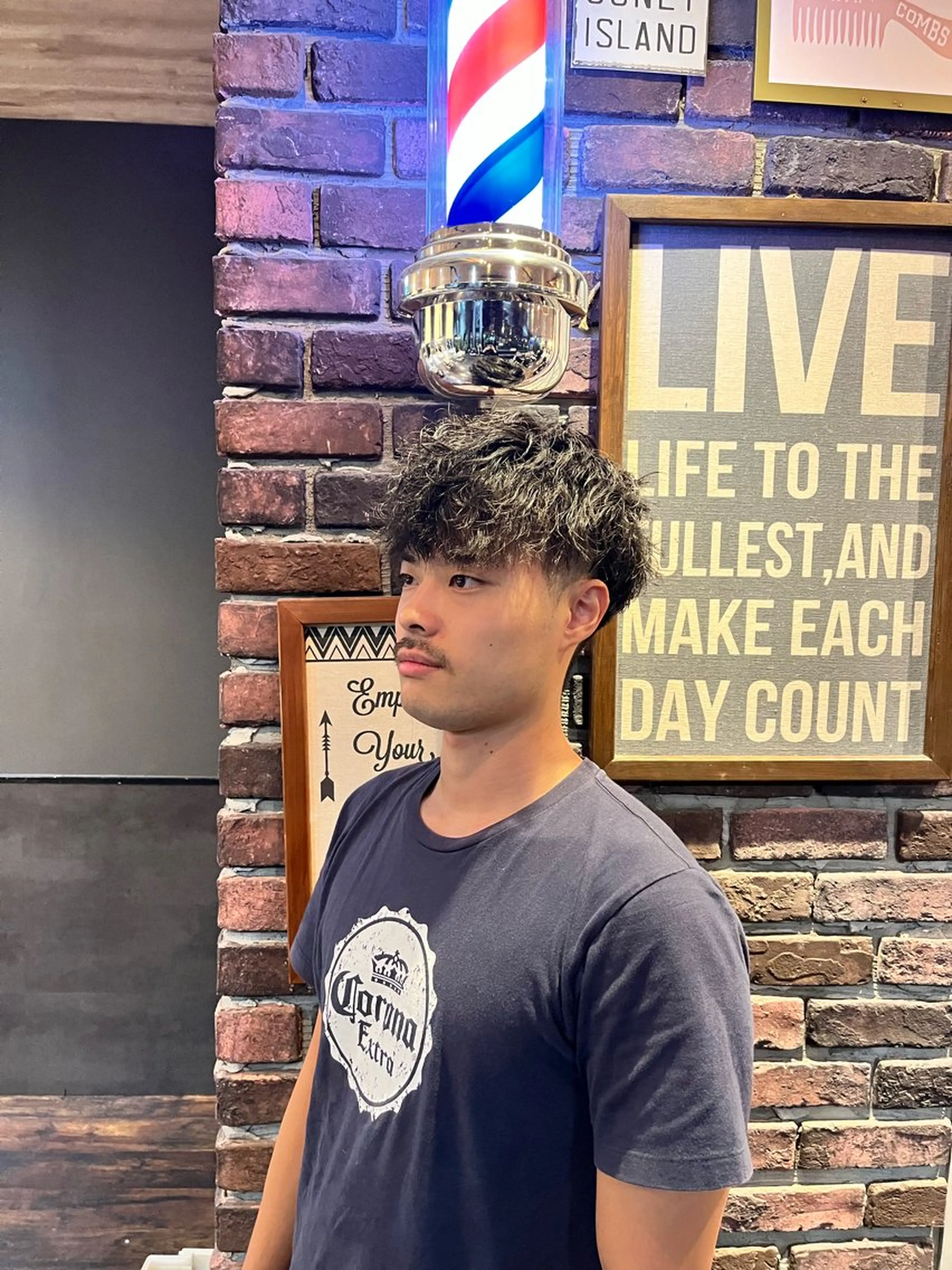 ショート パーマ メンズ カット パーマ ヘアセット 夜に通える 理容室山崎健立のヘアスタイル