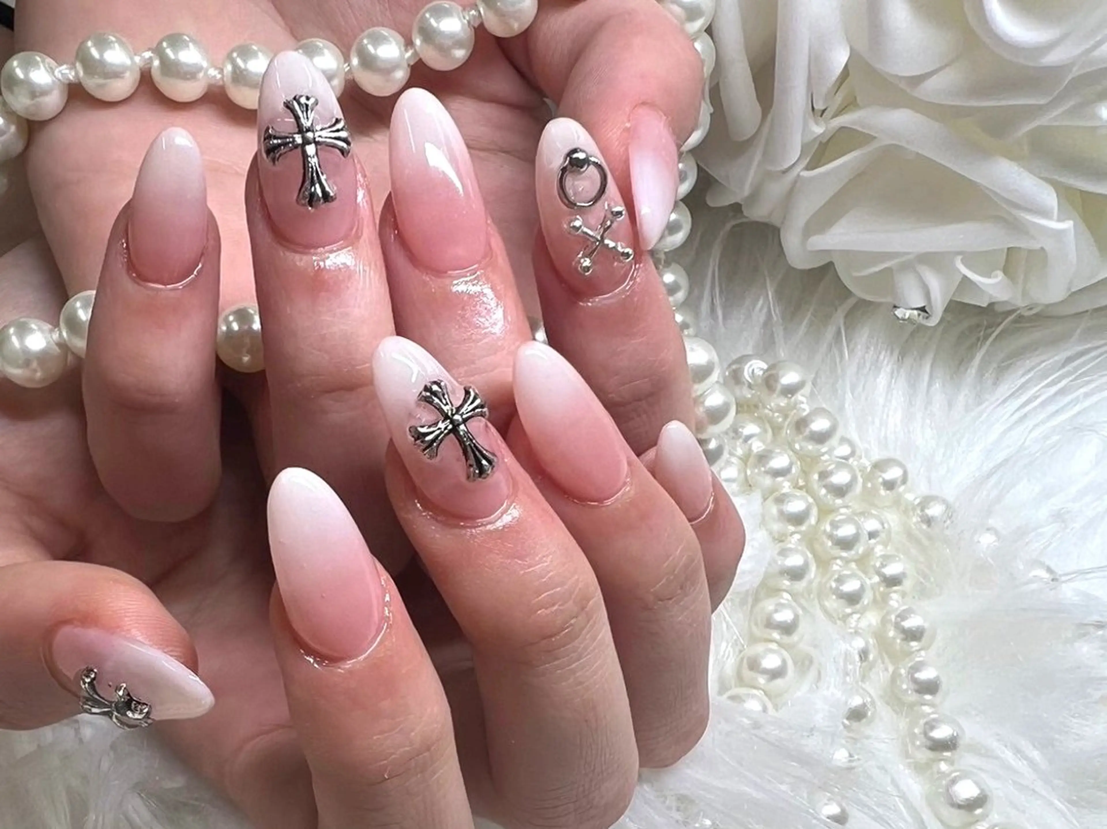 ロング ハンドネイル Nailsalon Angeのネイルデザイン