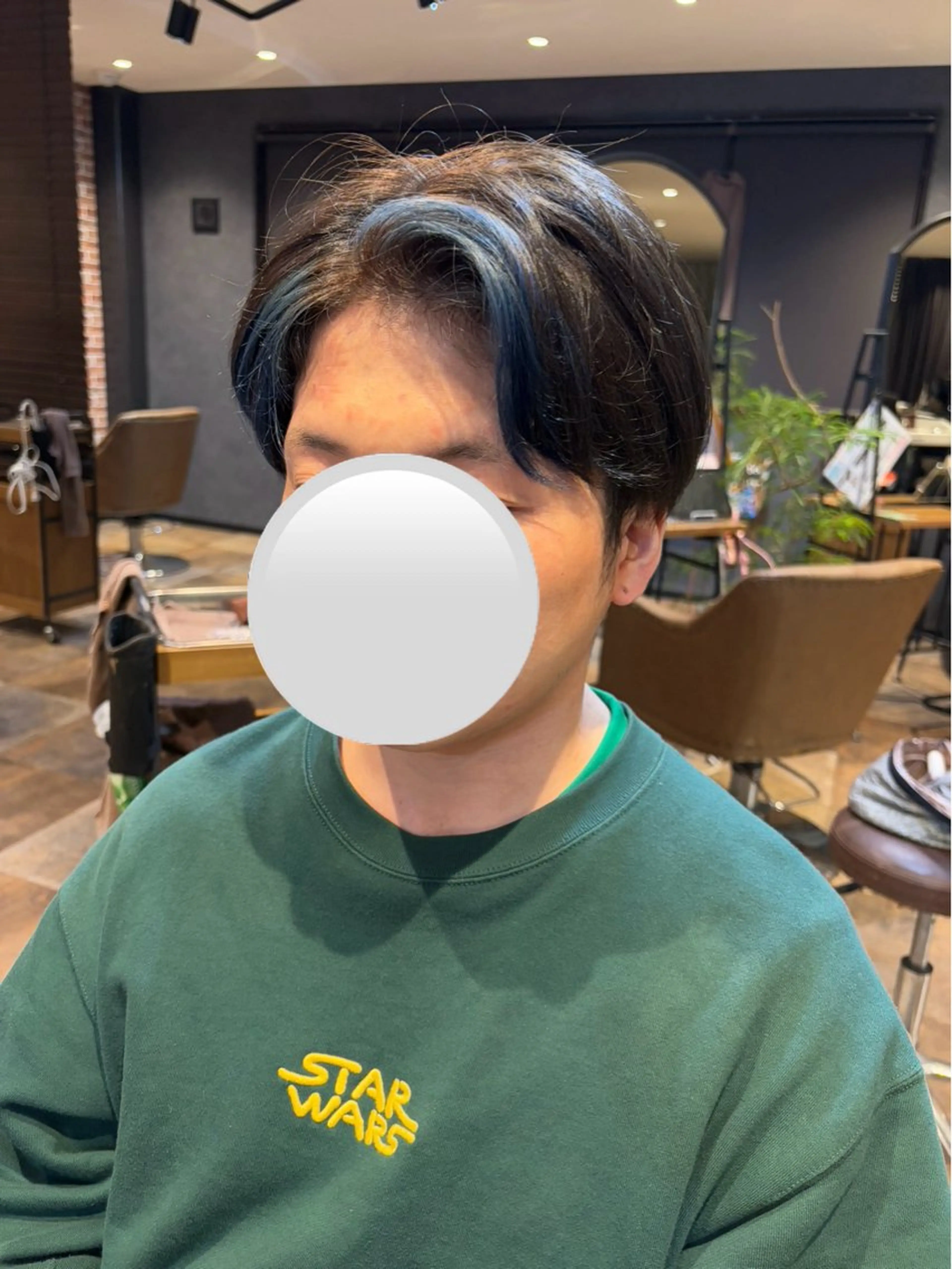 カラー ミストバング  フェイスフレーミング 飯村 麻莉奈のヘアスタイル