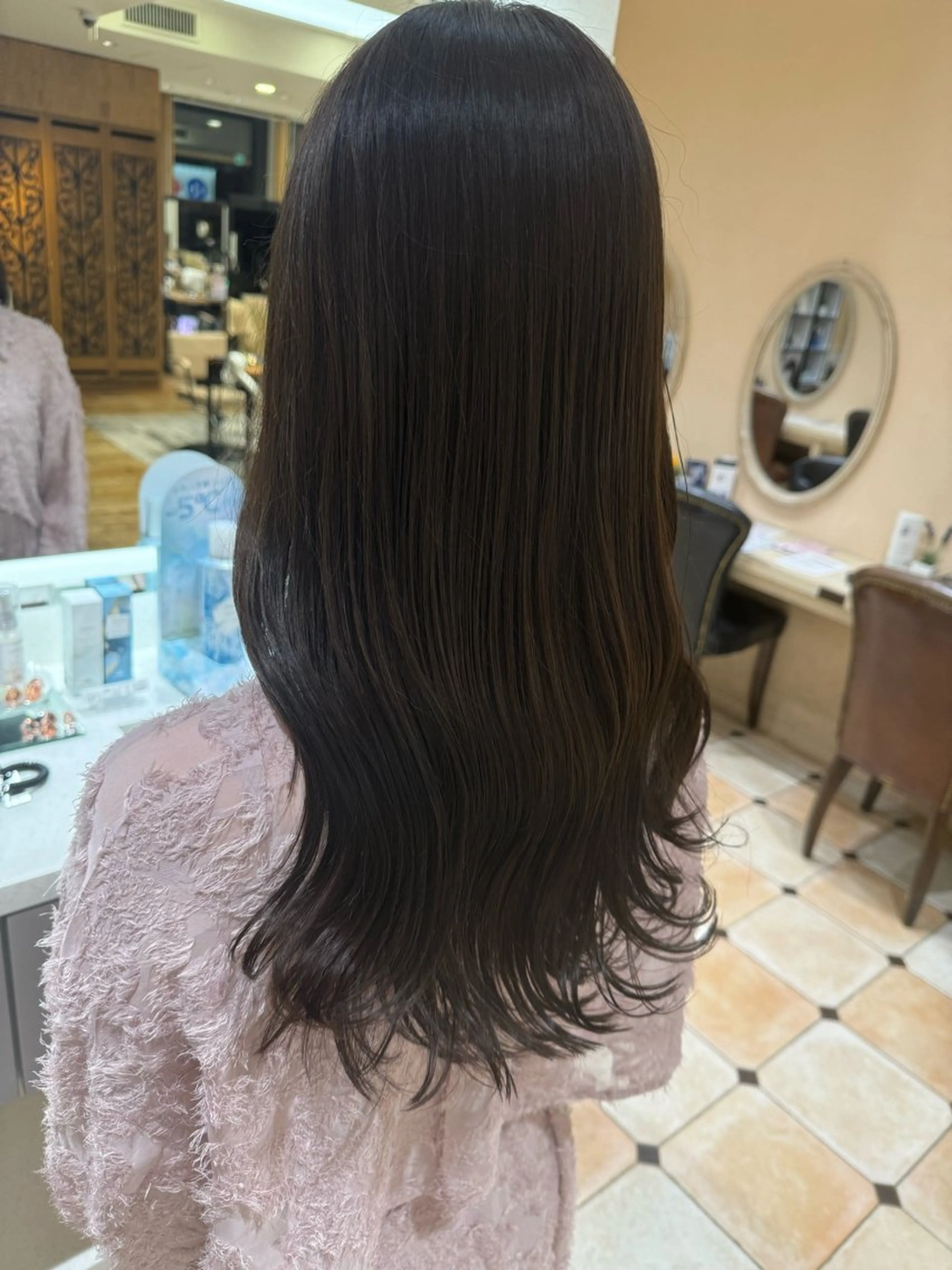 セミロング 透明感カラー🎨 田嶋翔真のヘアスタイル