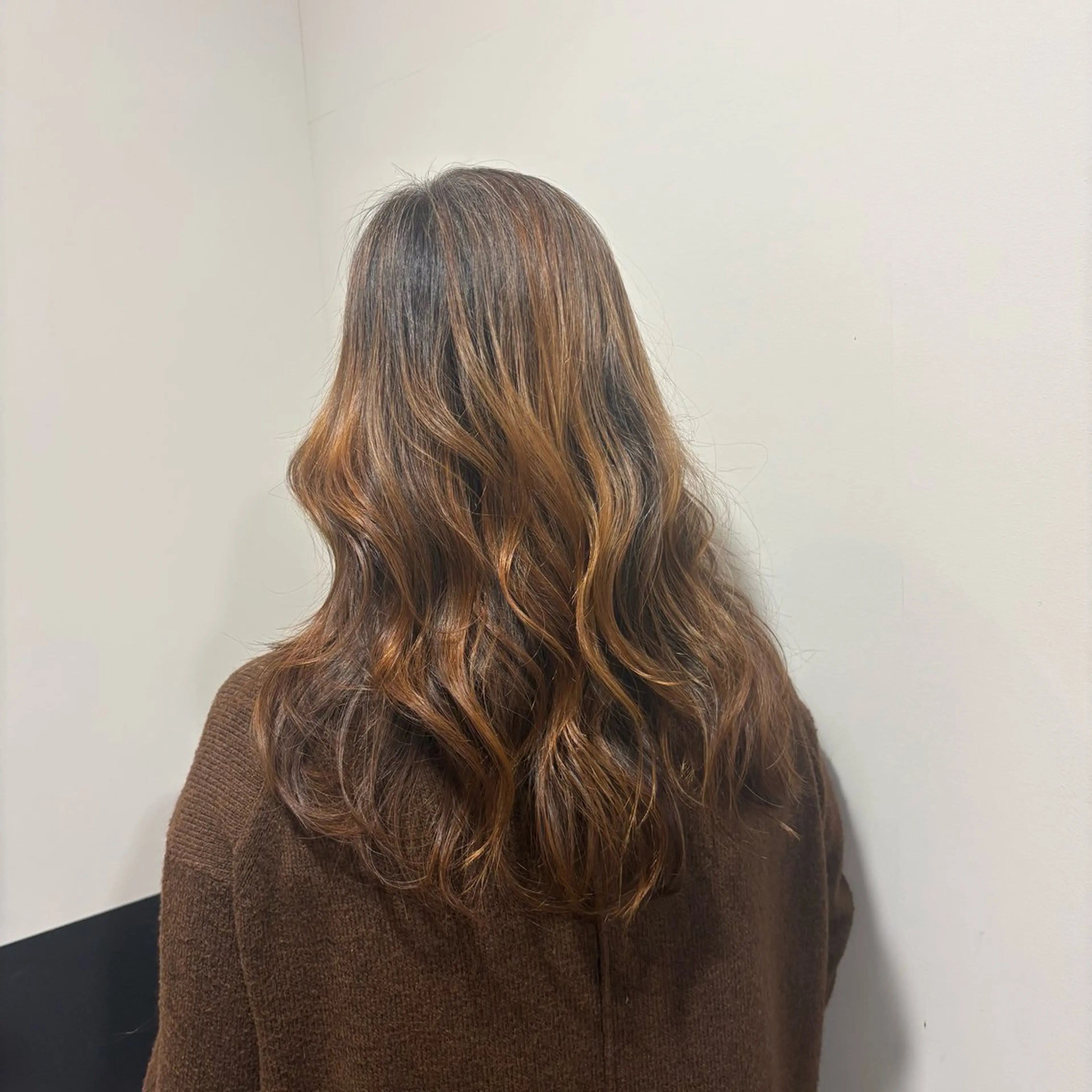 セミロング レイヤーカット ボブ/外国人風カラー 🩵mikiのヘアスタイル