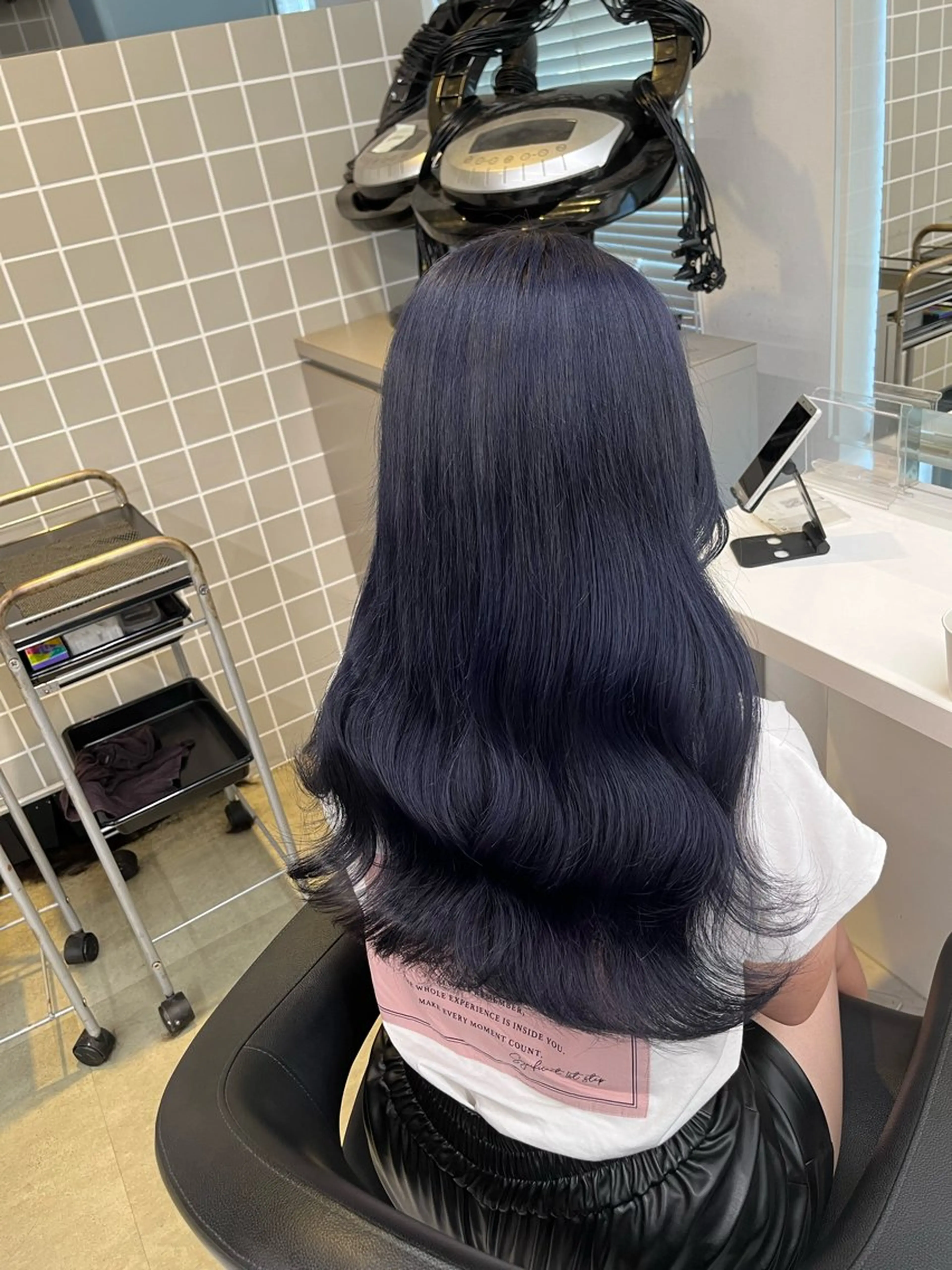 セミロング ヘアカラー トリートメント ヘッドスパ ヘアセット 寒色＆ブリーチ特化 寒色MiOのヘアスタイル