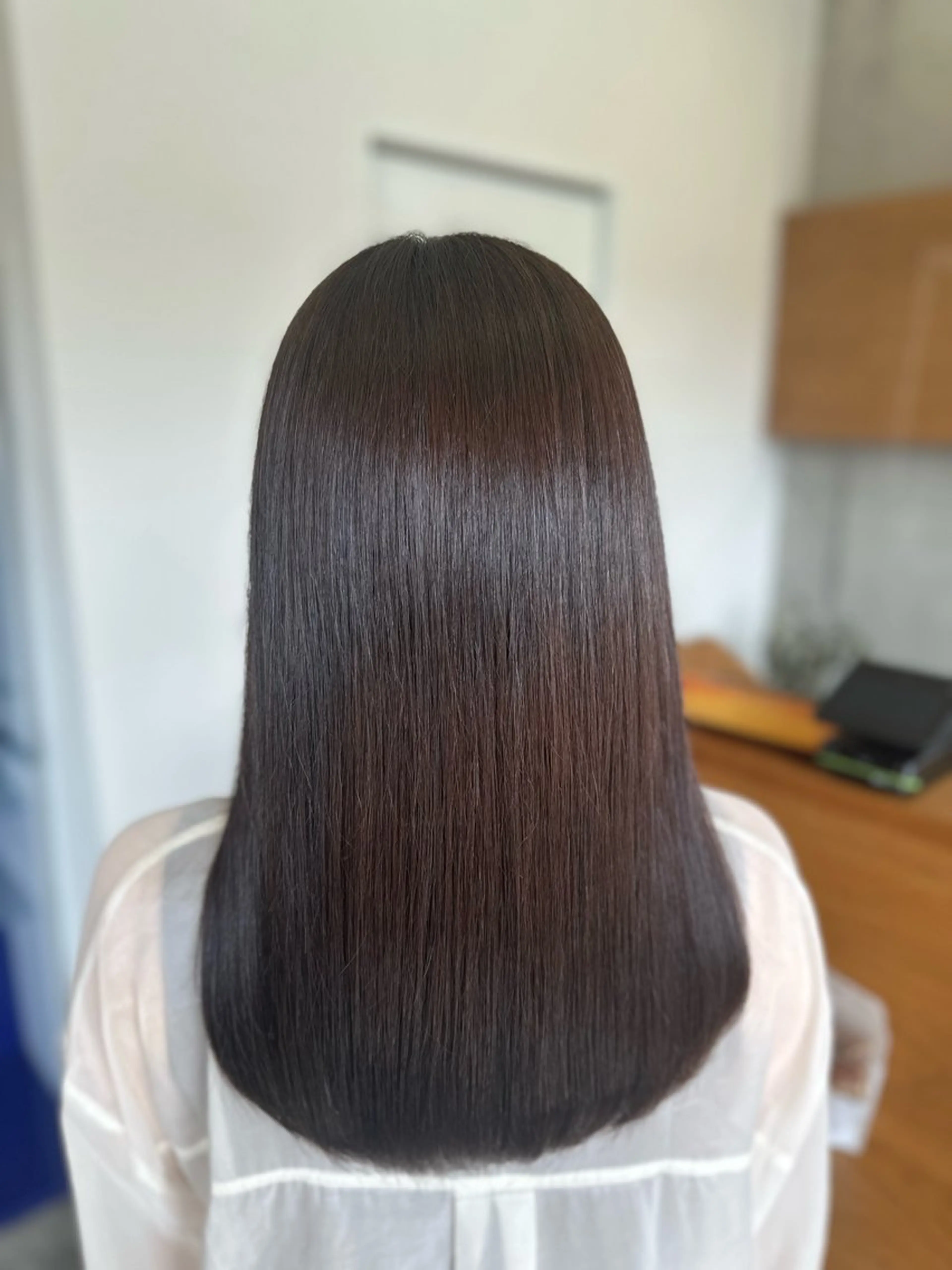 セミロング スズキ ミヤコのヘアスタイル