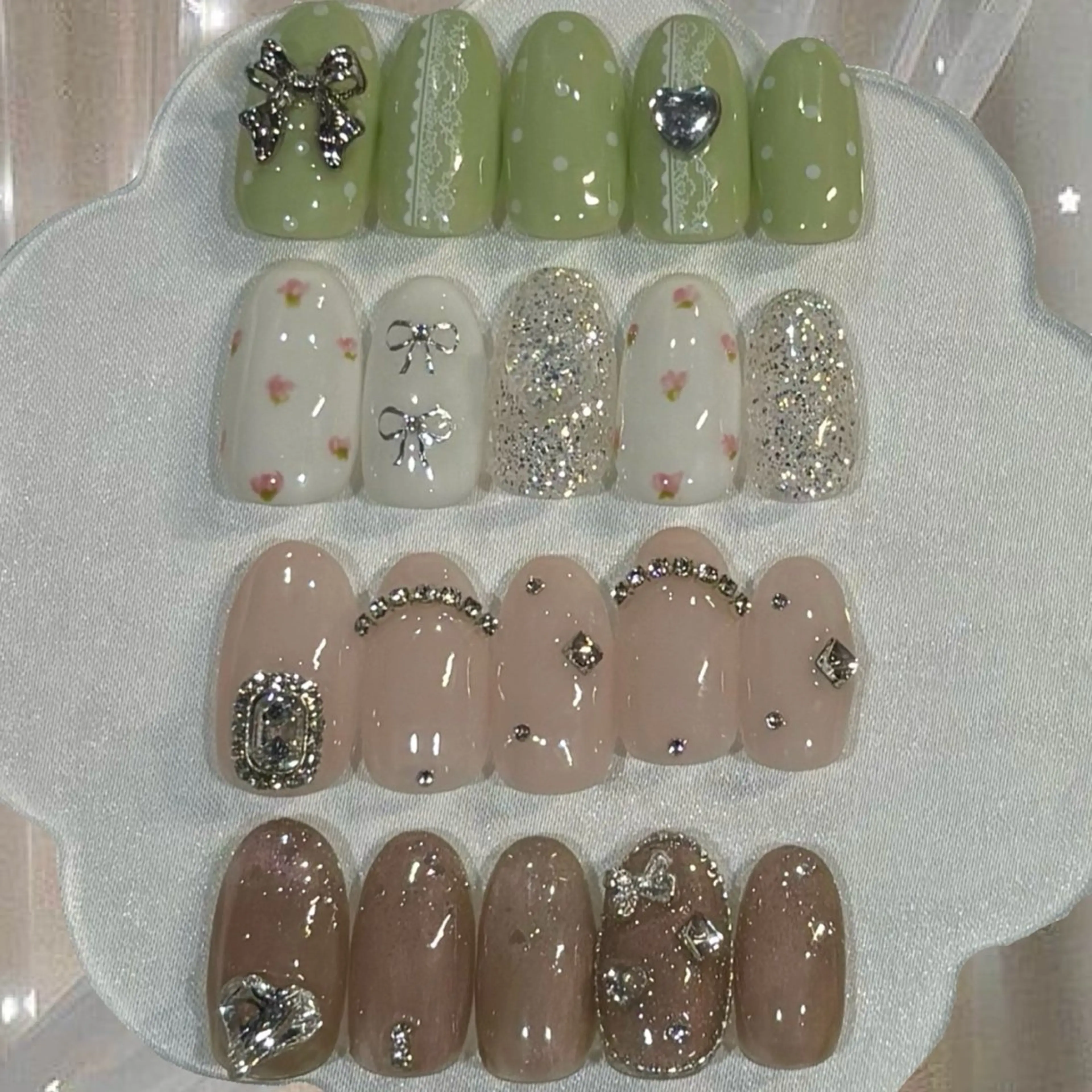 ネイル ガーリー ハンドネイル sharesalon    room59所属・nozomi 🌙のネイルデザイン