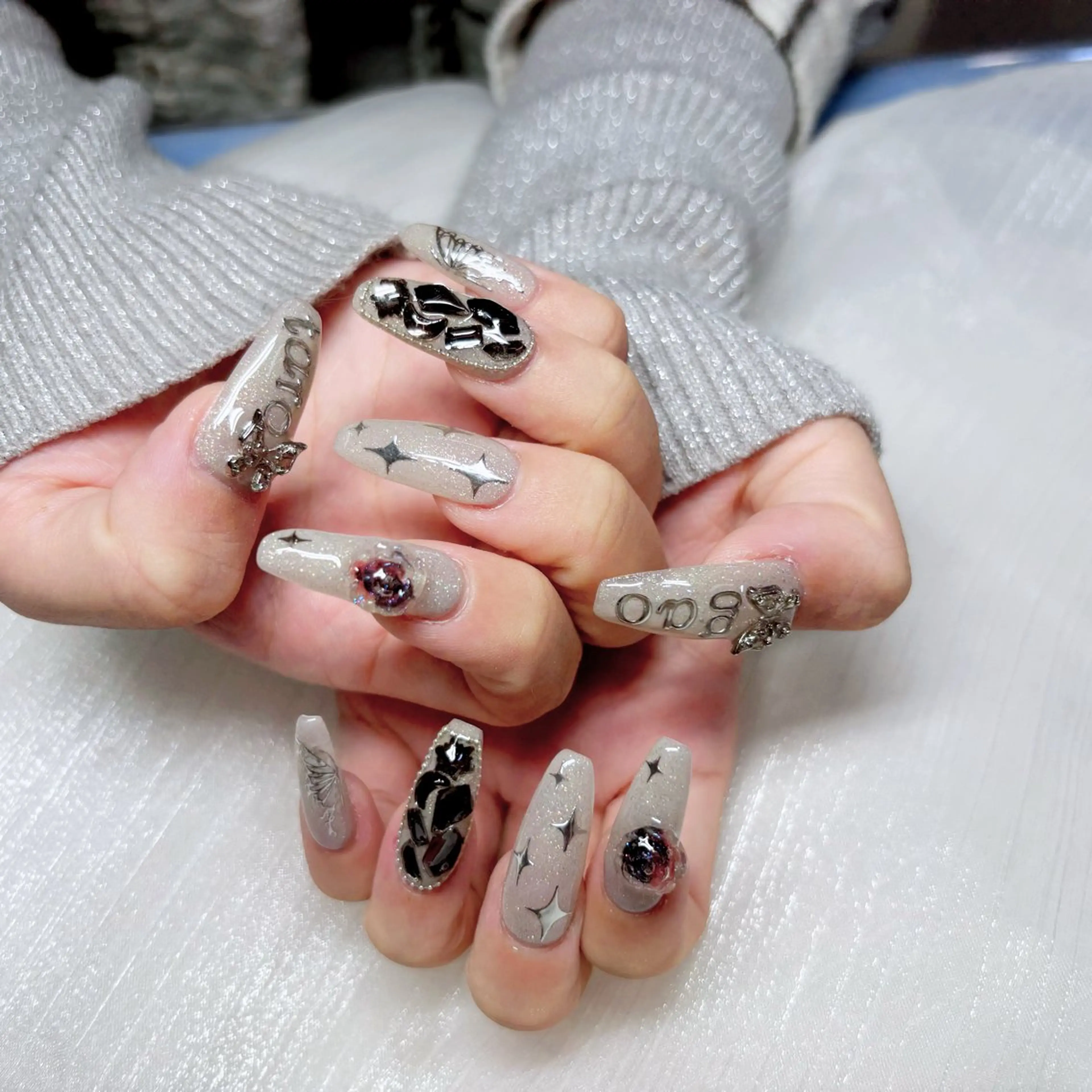 ネイル ハンドネイル H3 Nail Tsuki🦋💙のネイルデザイン