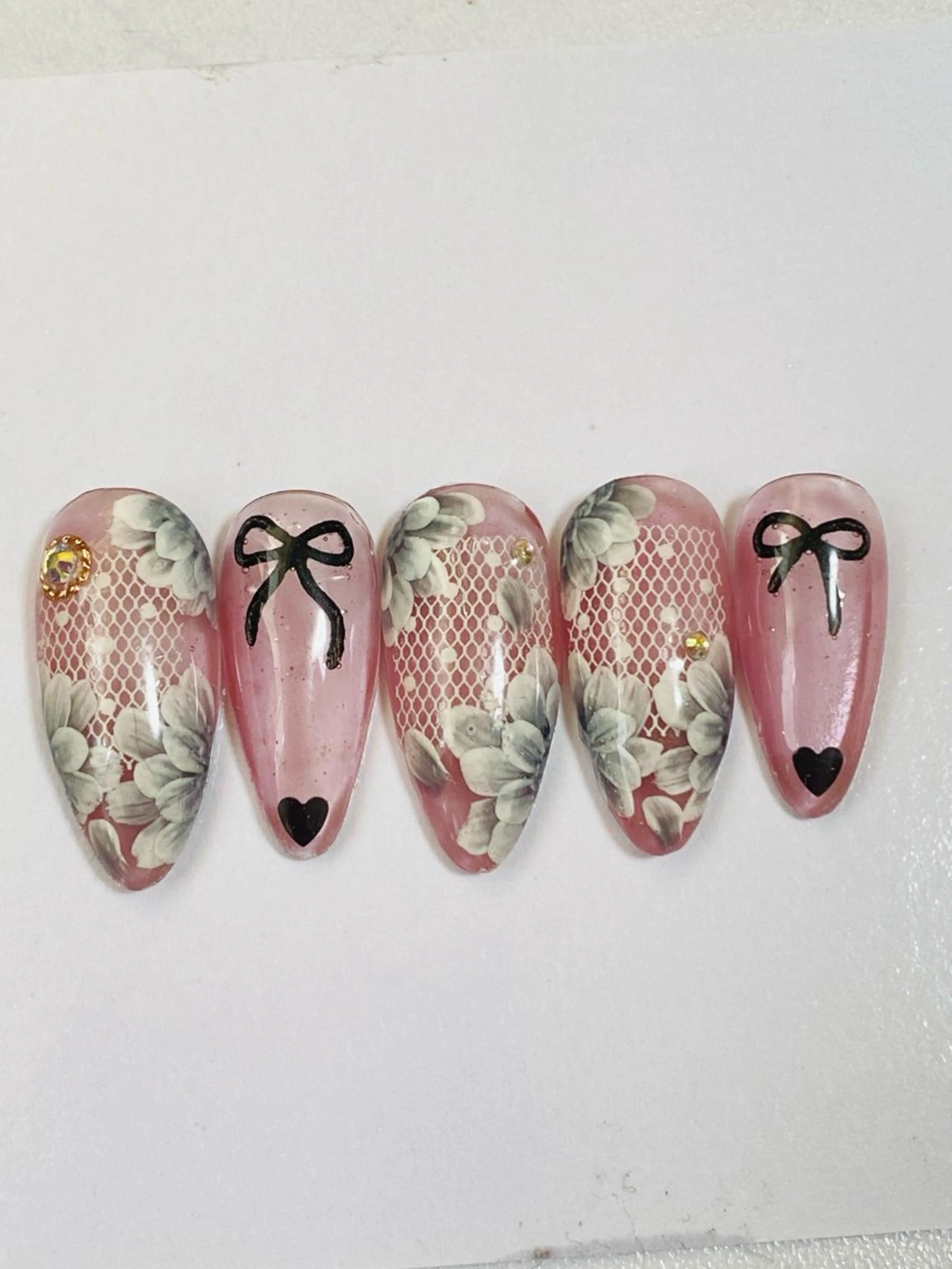 ネイル フラワーネイル 自宅ネイルサロン ♦️nuance♦️のネイルデザイン