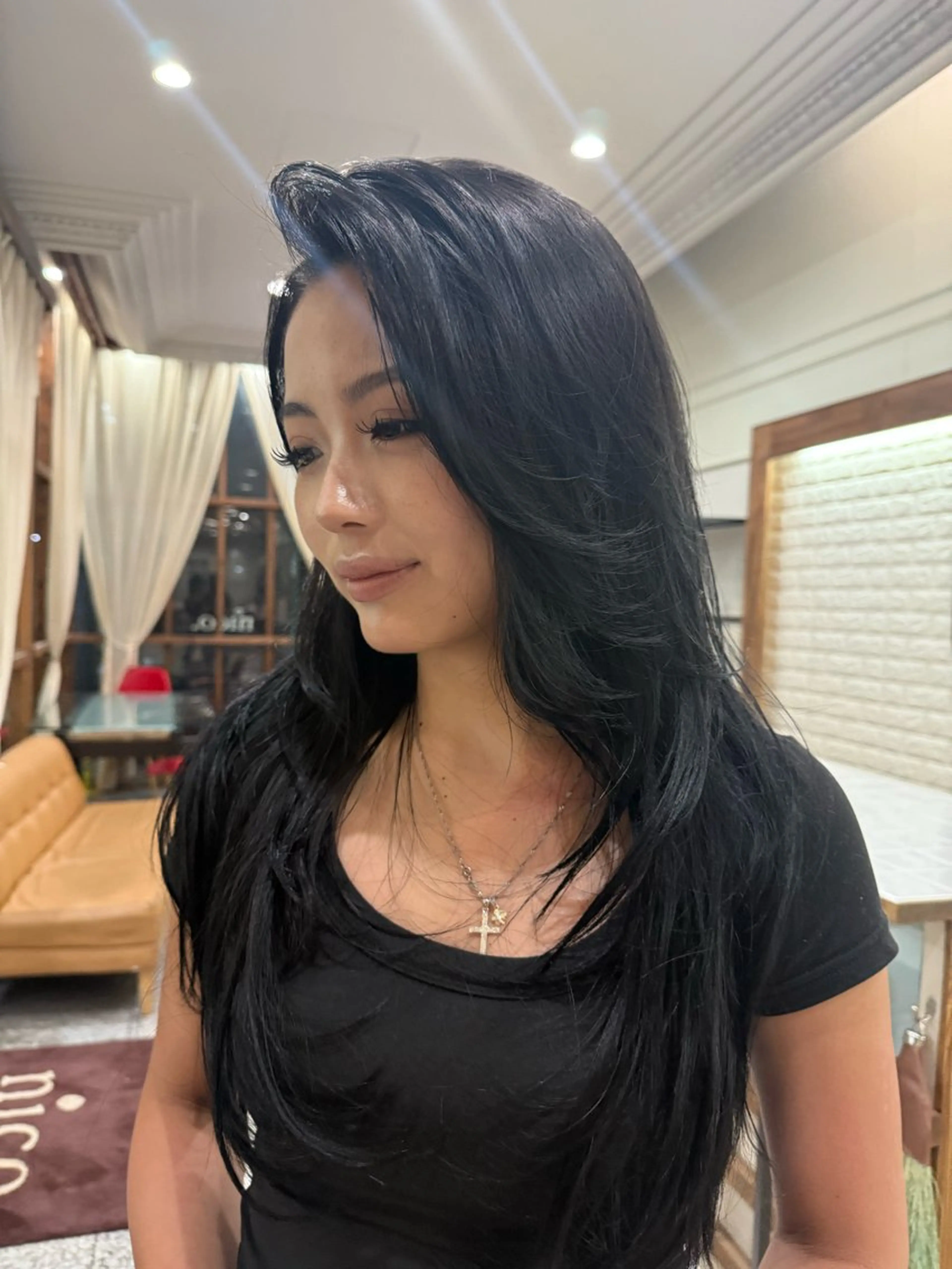 ロング カット ヘアカラー nico. 心斎橋 akariのヘアスタイル