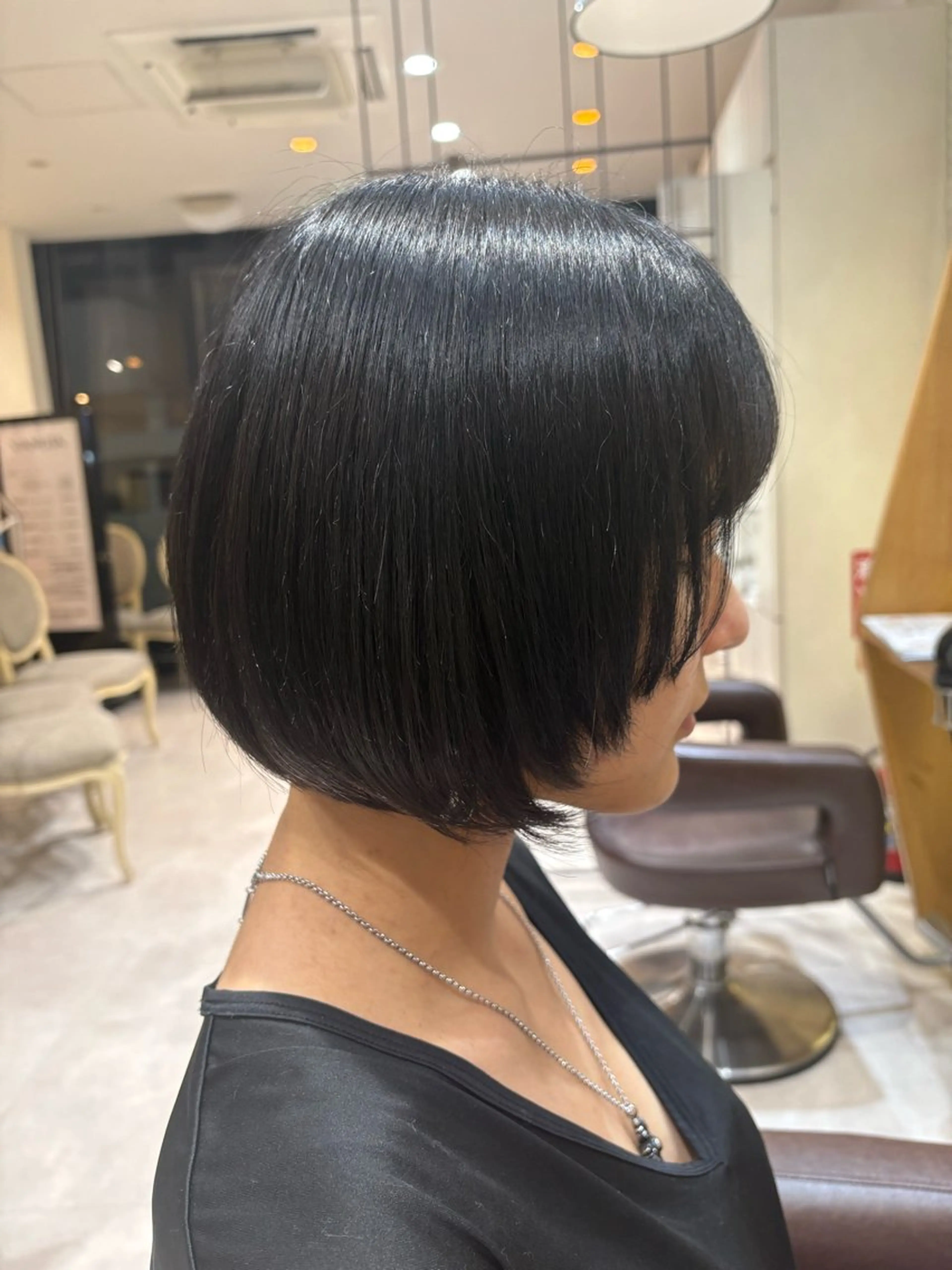 ショート ボブ レイヤーカット VANESSA所属・レイヤー/ブリーチ/ 山本花歩のヘアスタイル