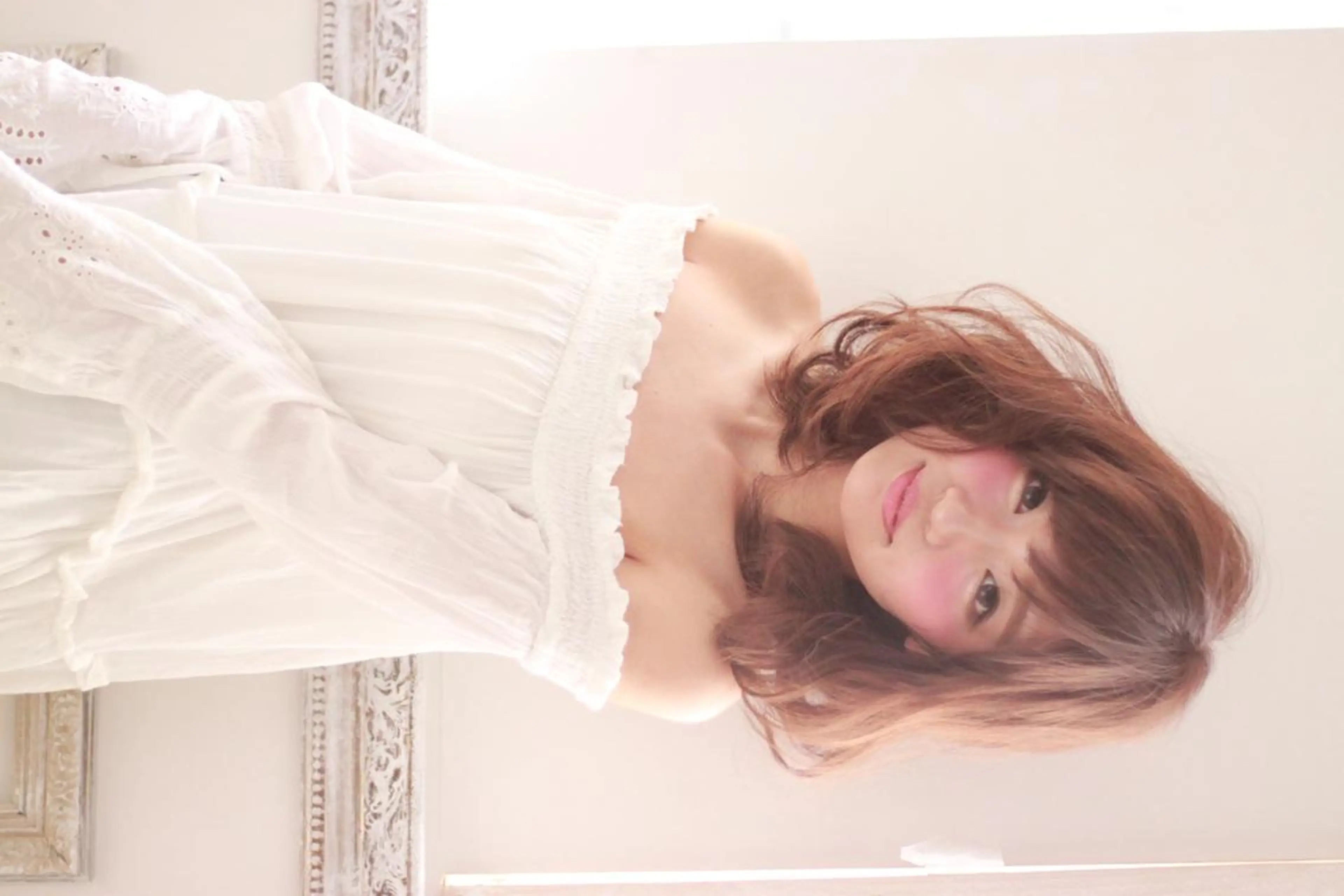 ミディアム カラー Baguz HAIRのヘアスタイル