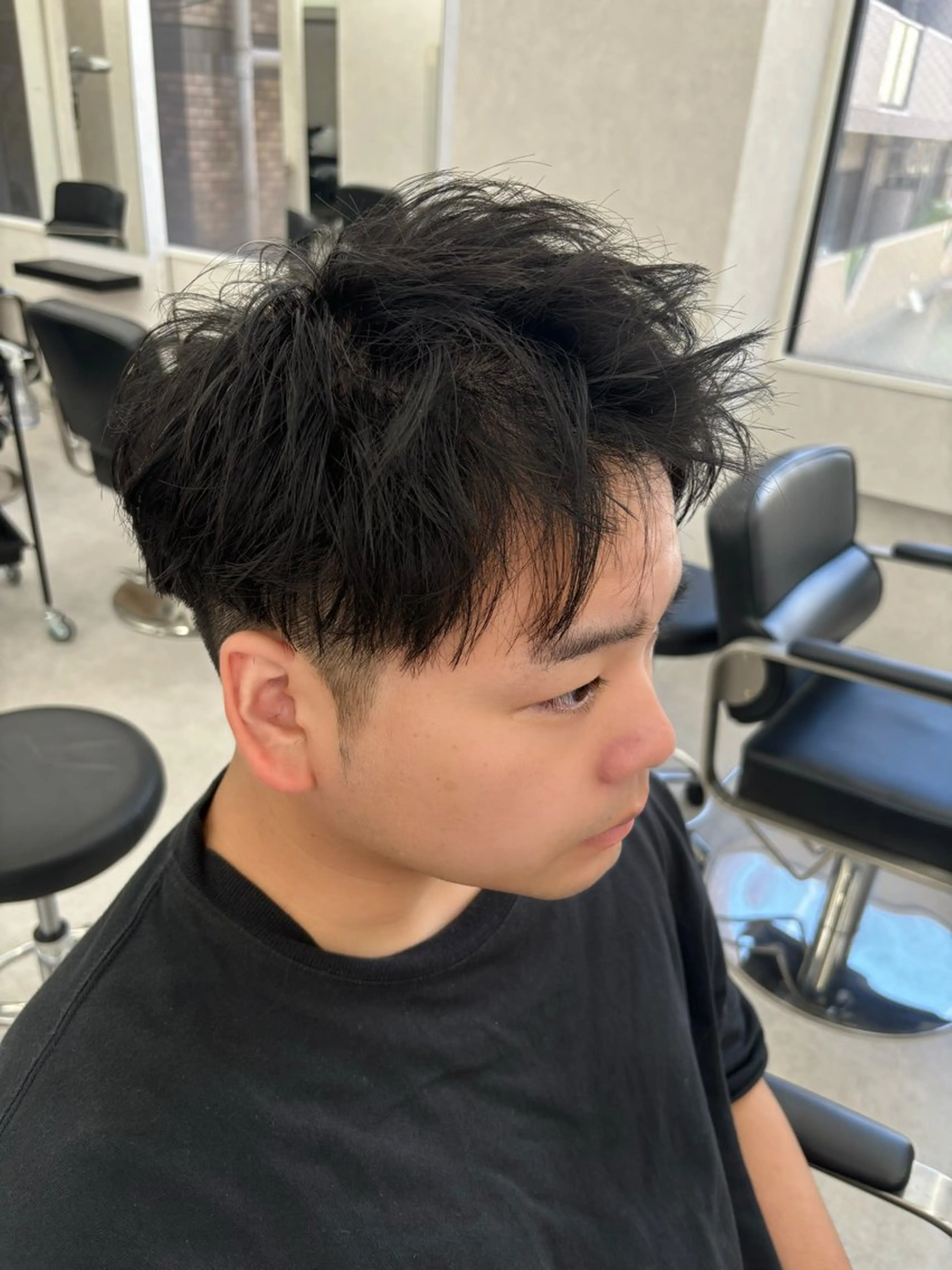 ショート メンズ アップバング ショートヘア 岩井 虎大郎のヘアスタイル